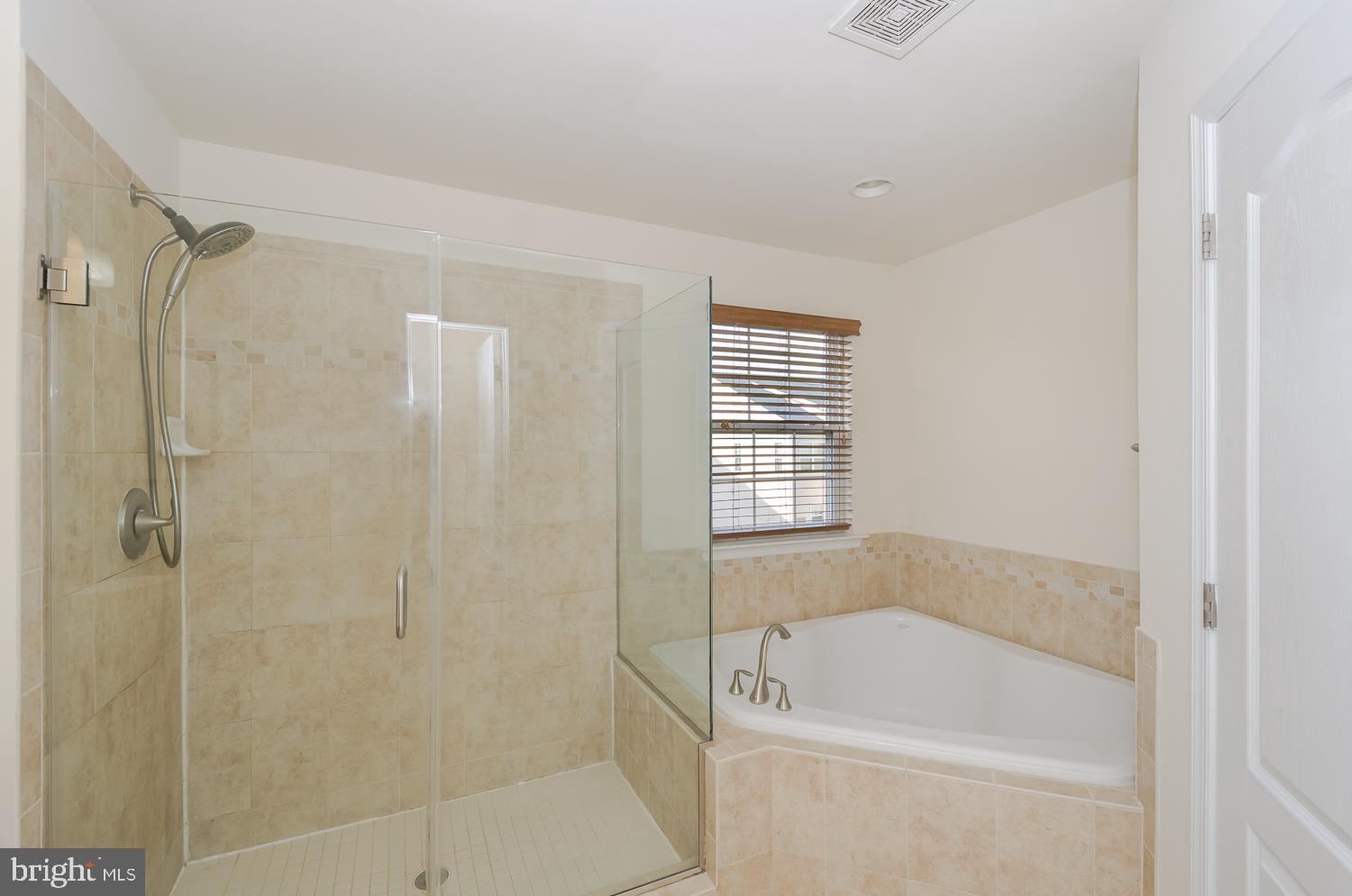 TANYARD SPRINGS - Residential Lease