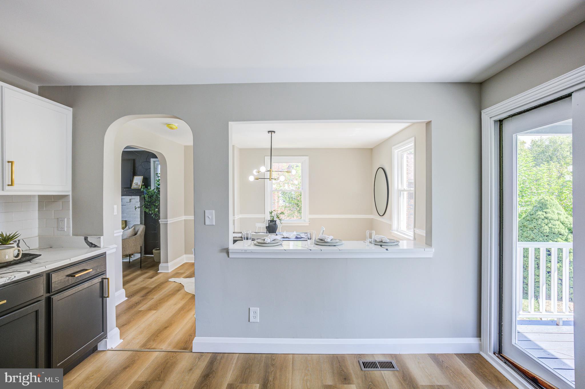 HOMECREST - Residential