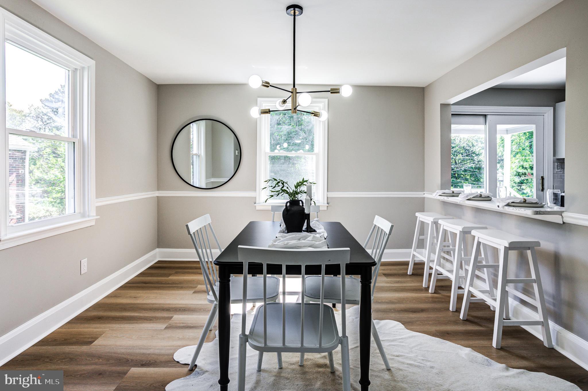 HOMECREST - Residential