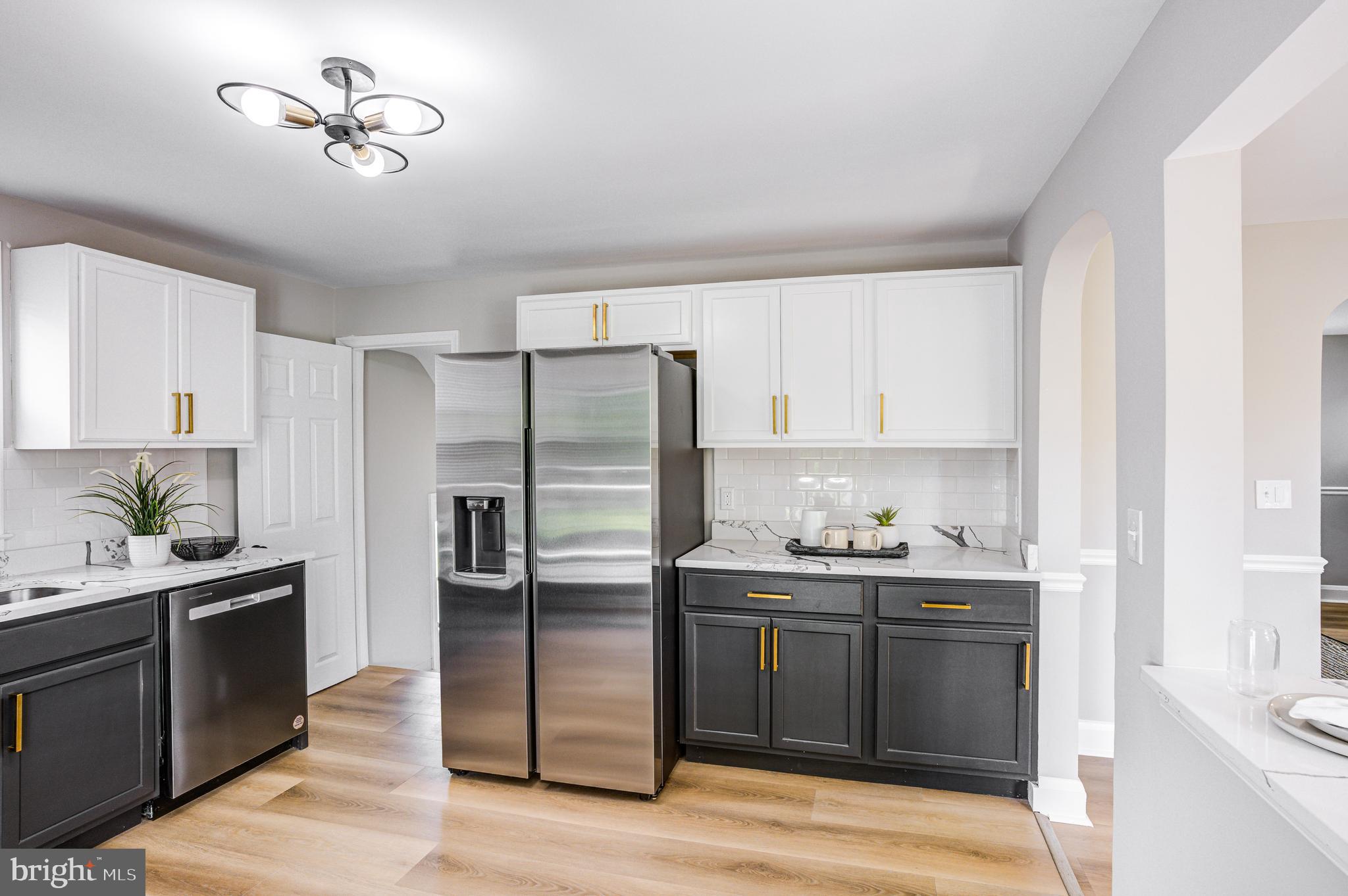 HOMECREST - Residential