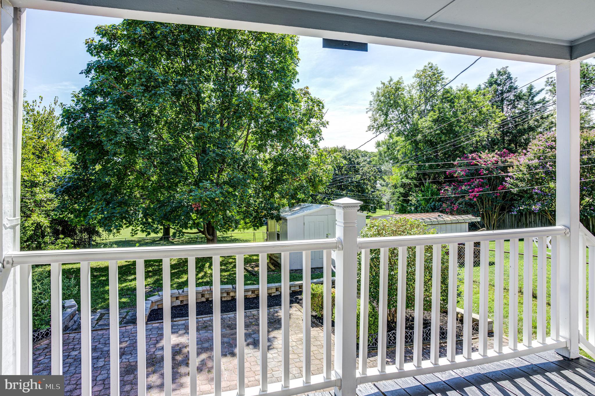 HOMECREST - Residential