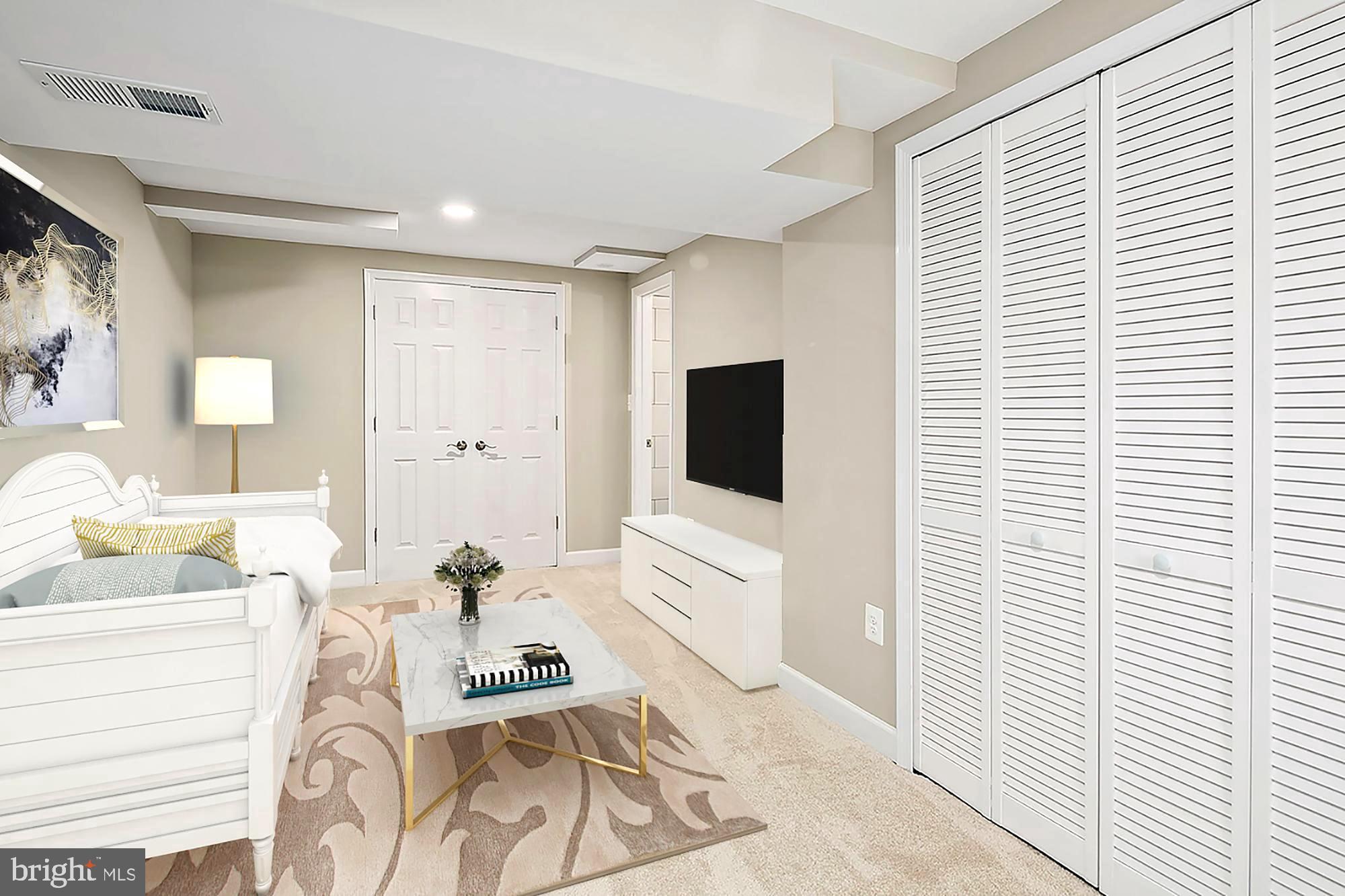 KINGS PARK WEST - Residential