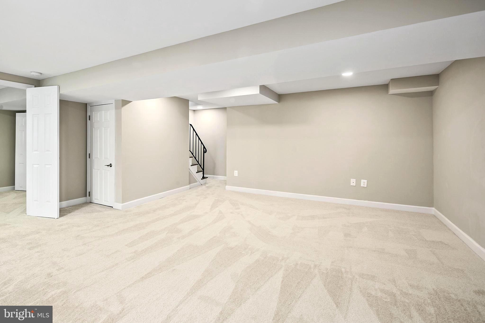 KINGS PARK WEST - Residential