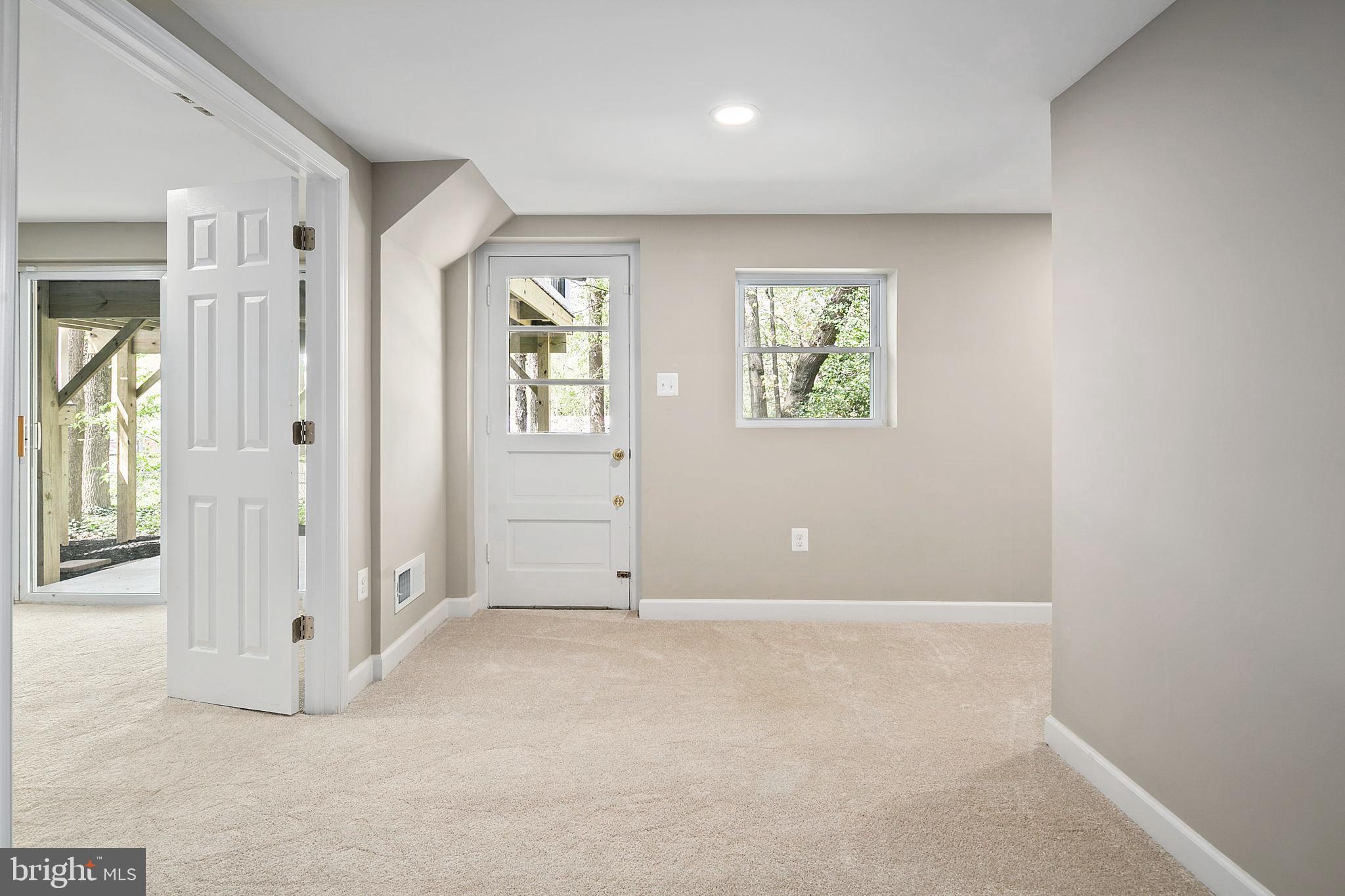 KINGS PARK WEST - Residential