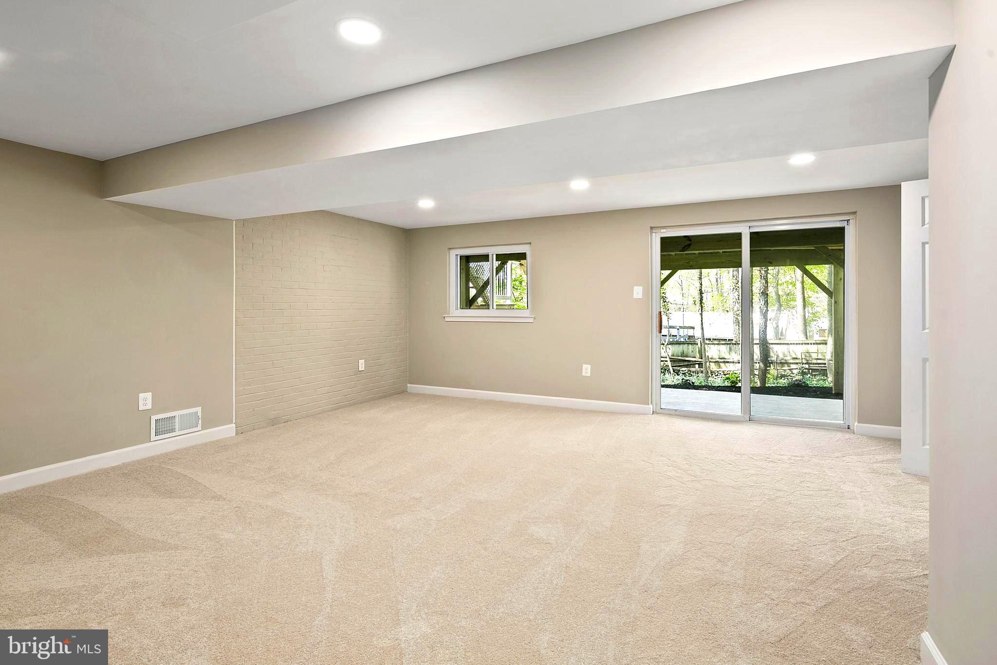 KINGS PARK WEST - Residential