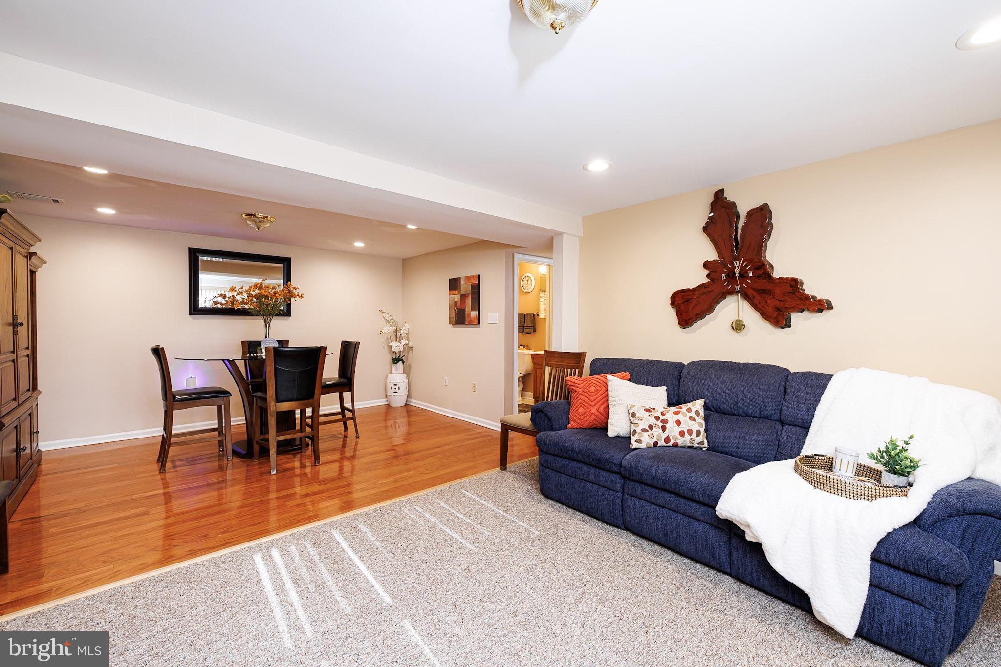 MARLBORO MEADOWS - Residential