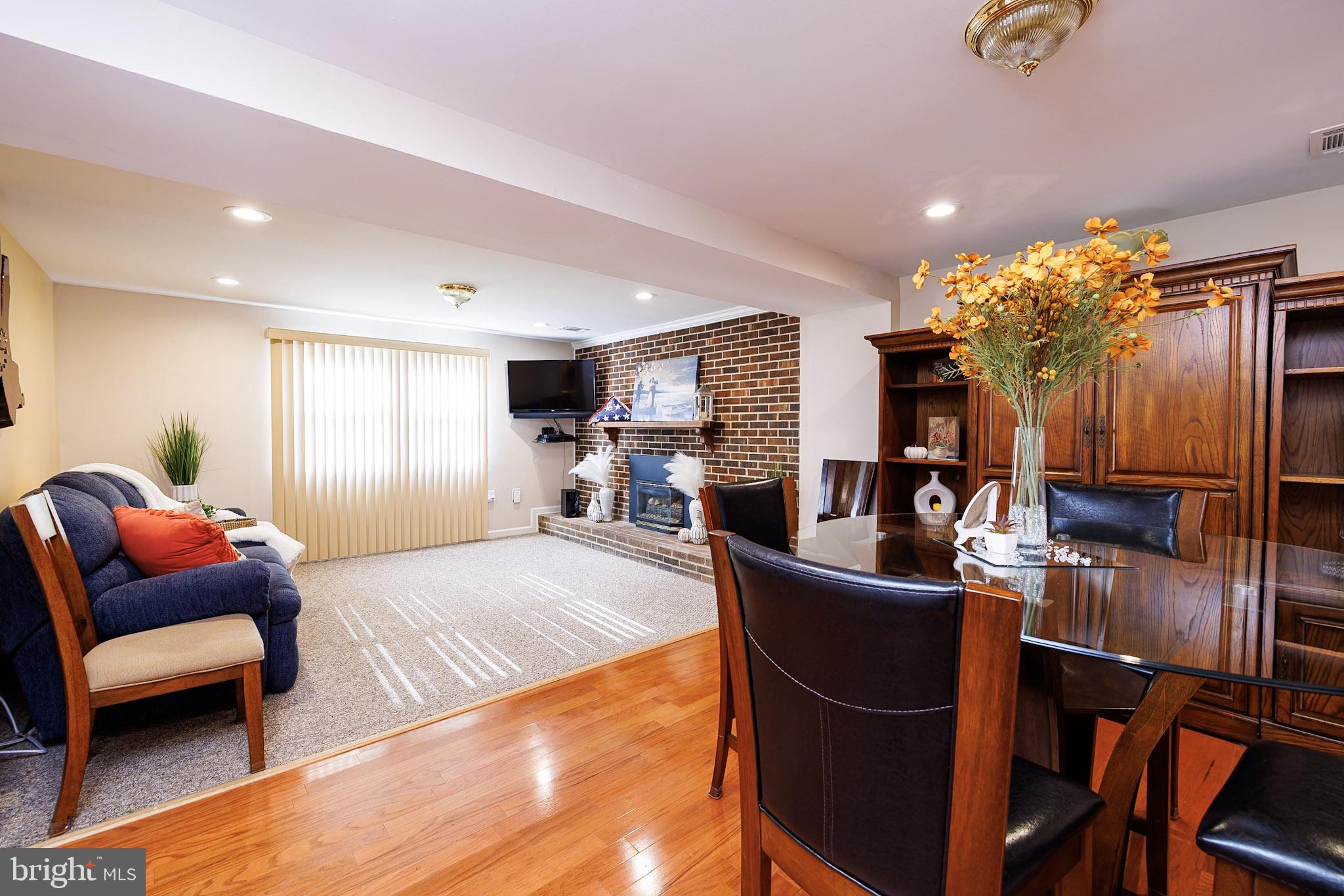 MARLBORO MEADOWS - Residential