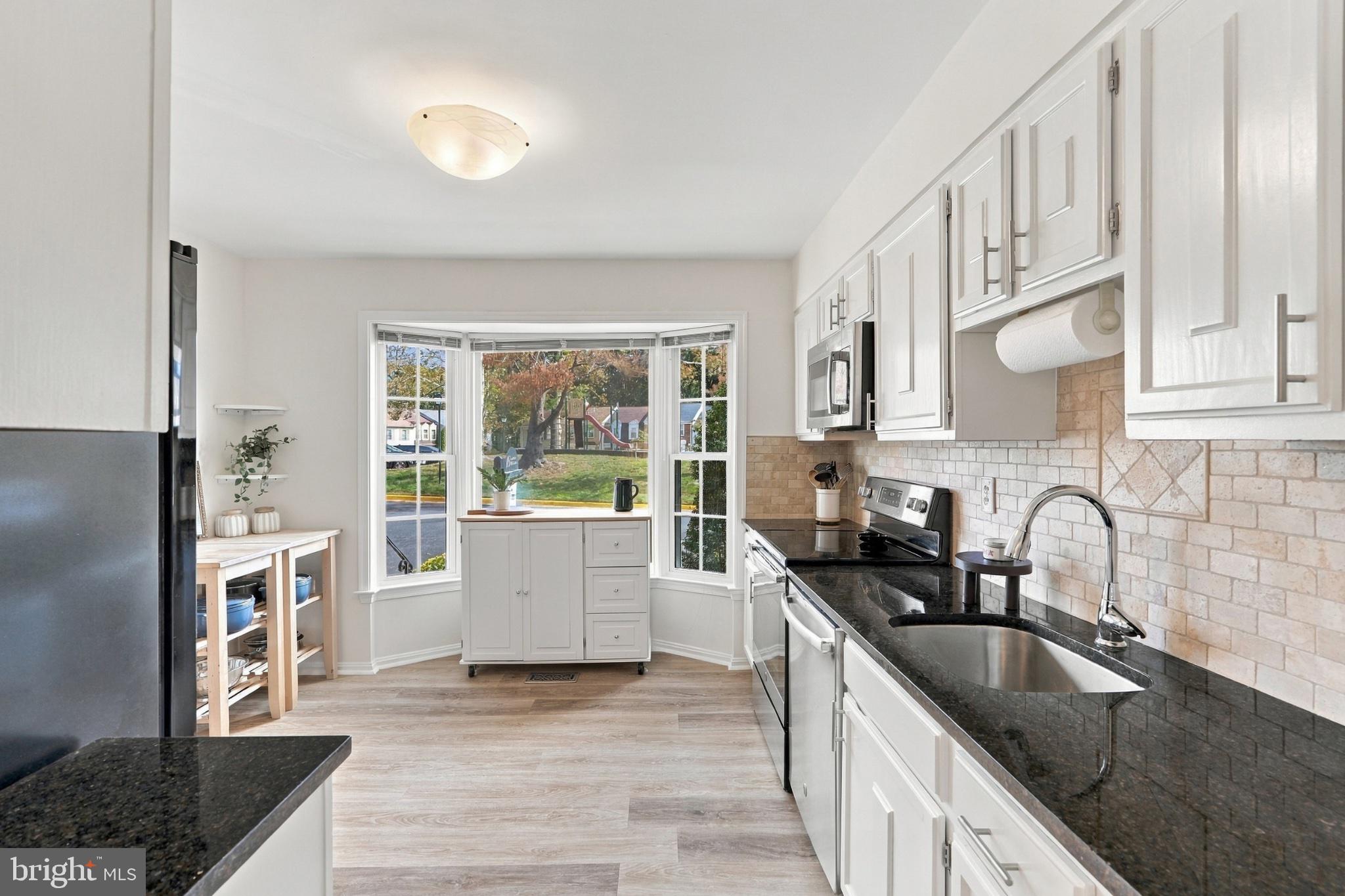 5529 RIDGETON HILL COURT