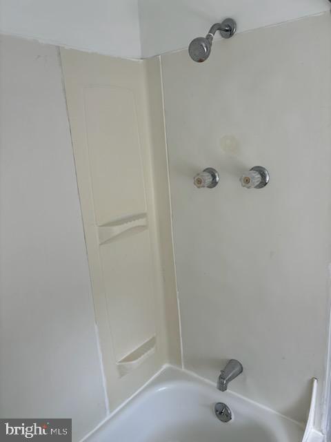 HAWTHORNE - Residential Lease