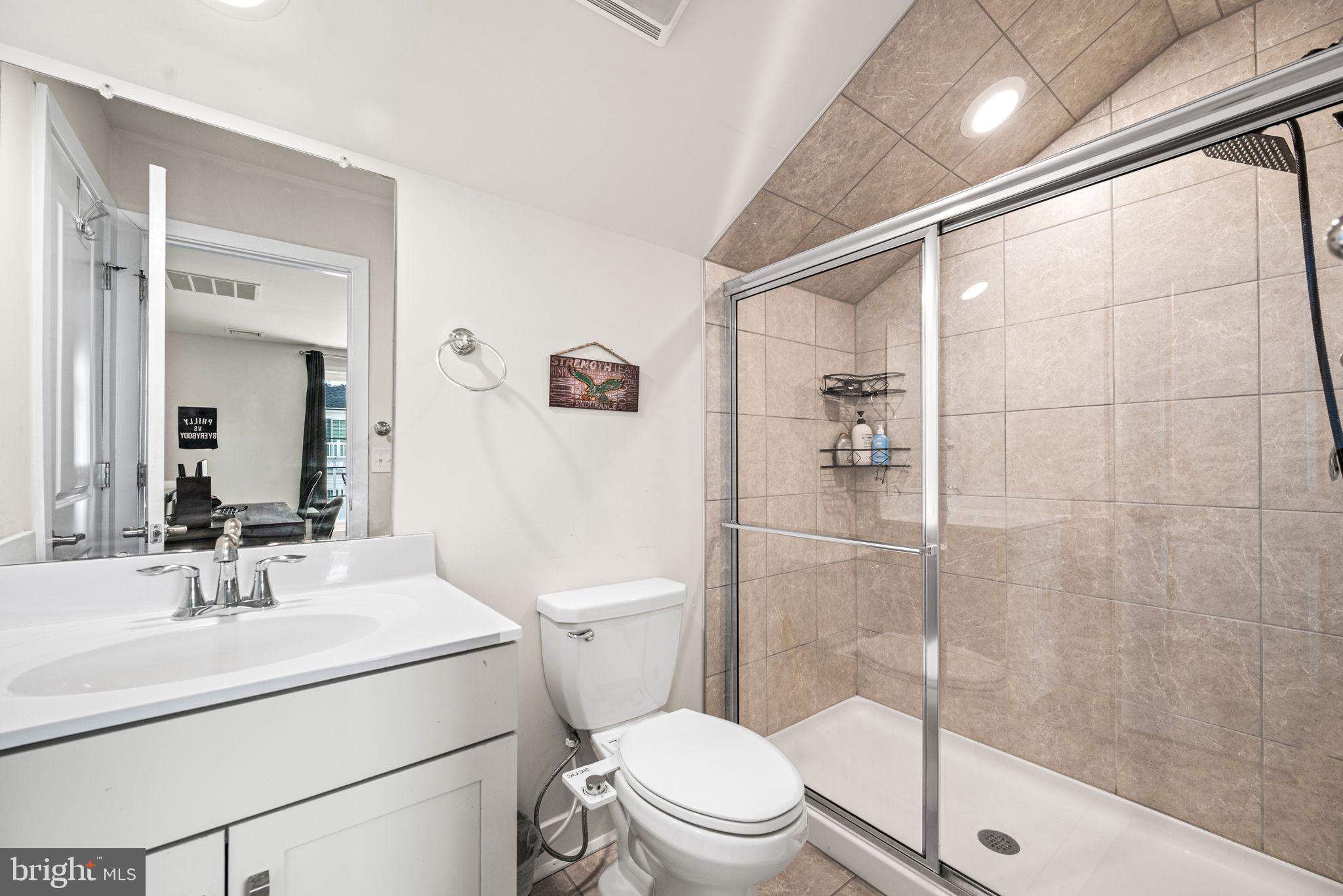 WATERSIDE - Residential