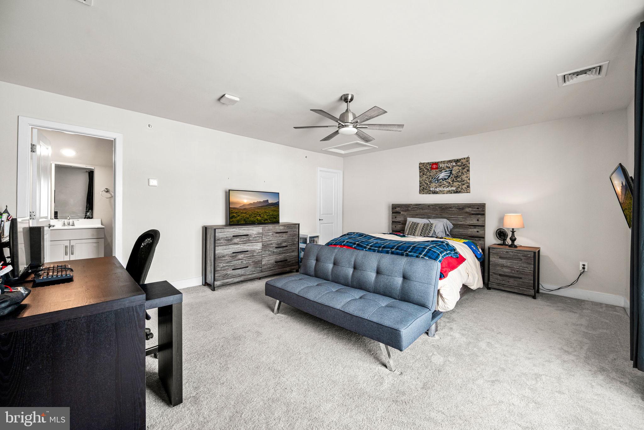 WATERSIDE - Residential