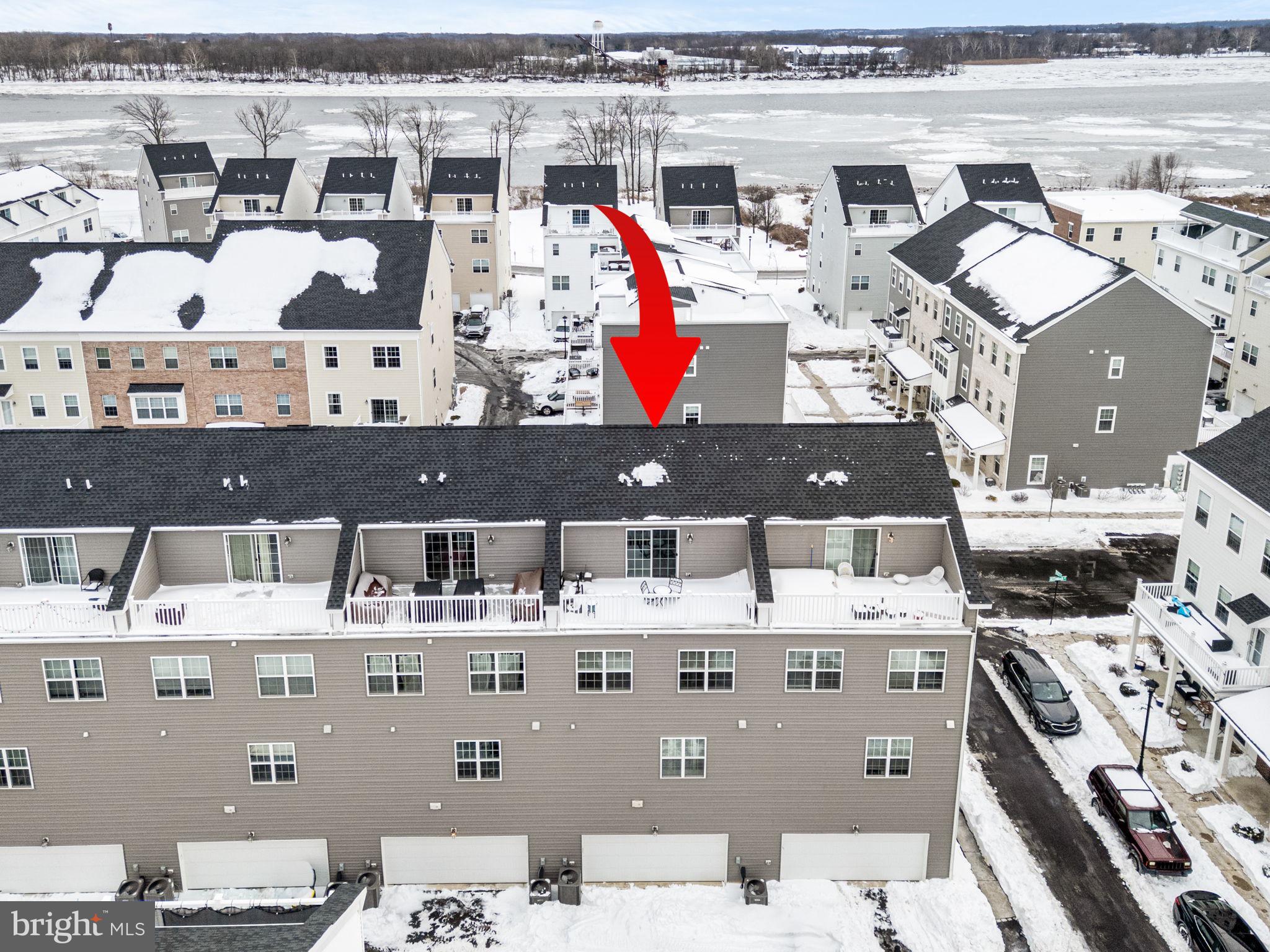 WATERSIDE - Residential