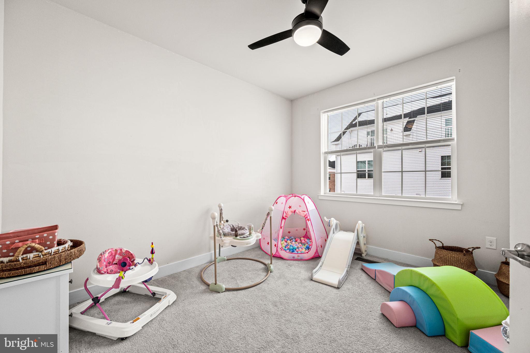 WATERSIDE - Residential