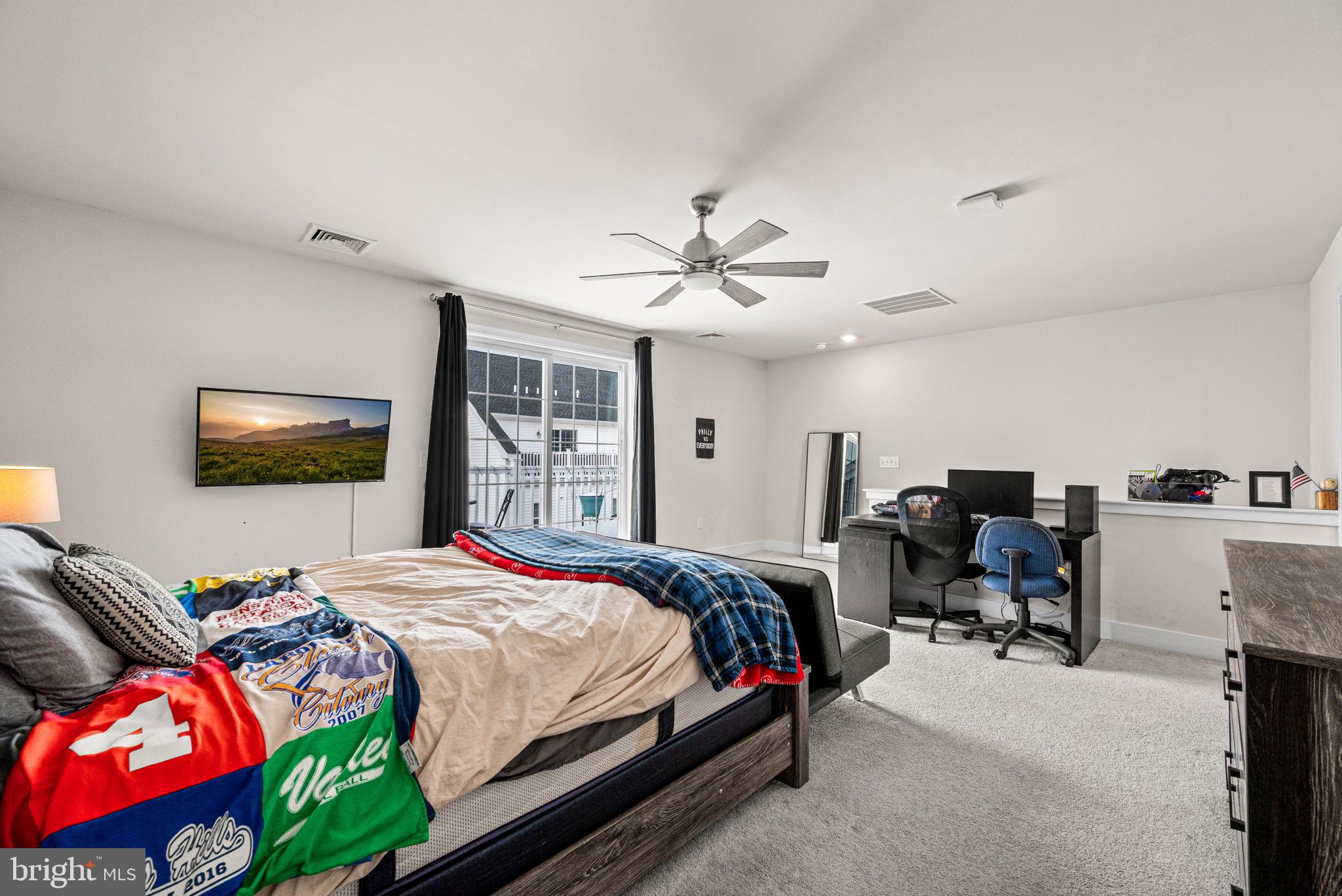 WATERSIDE - Residential