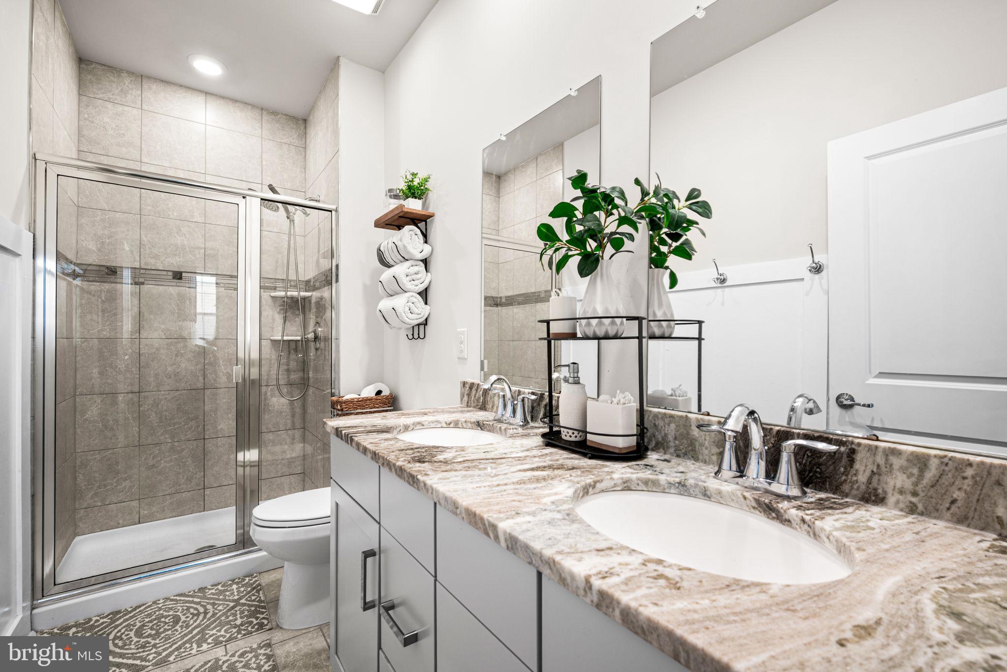 WATERSIDE - Residential