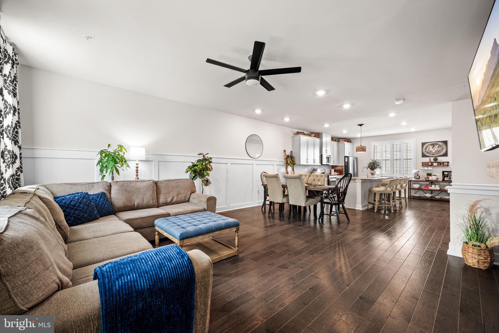 WATERSIDE - Residential