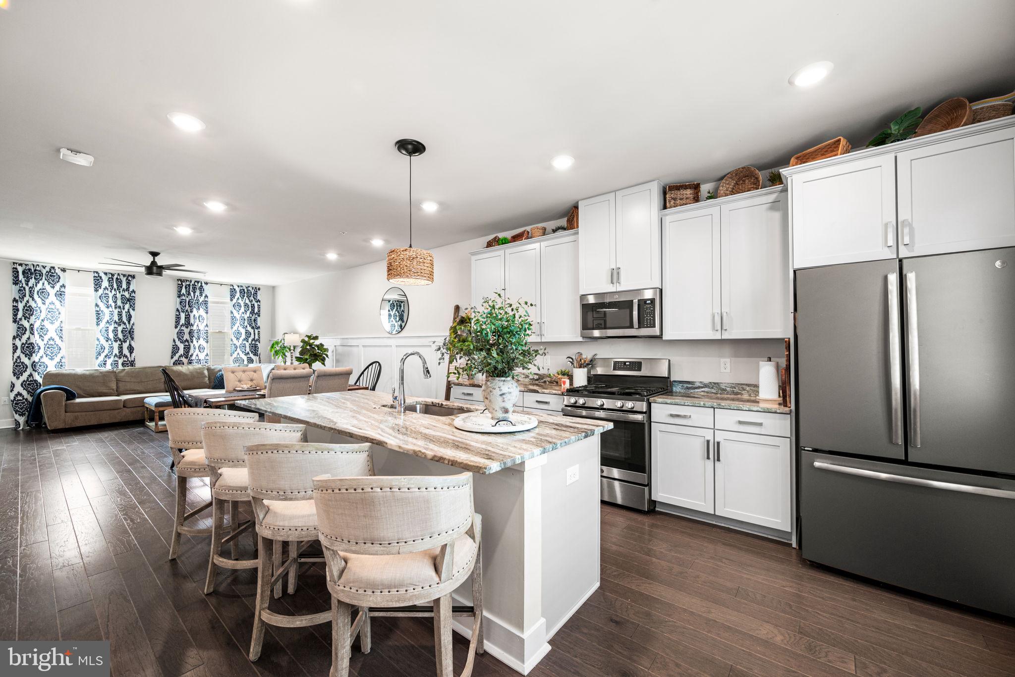 WATERSIDE - Residential