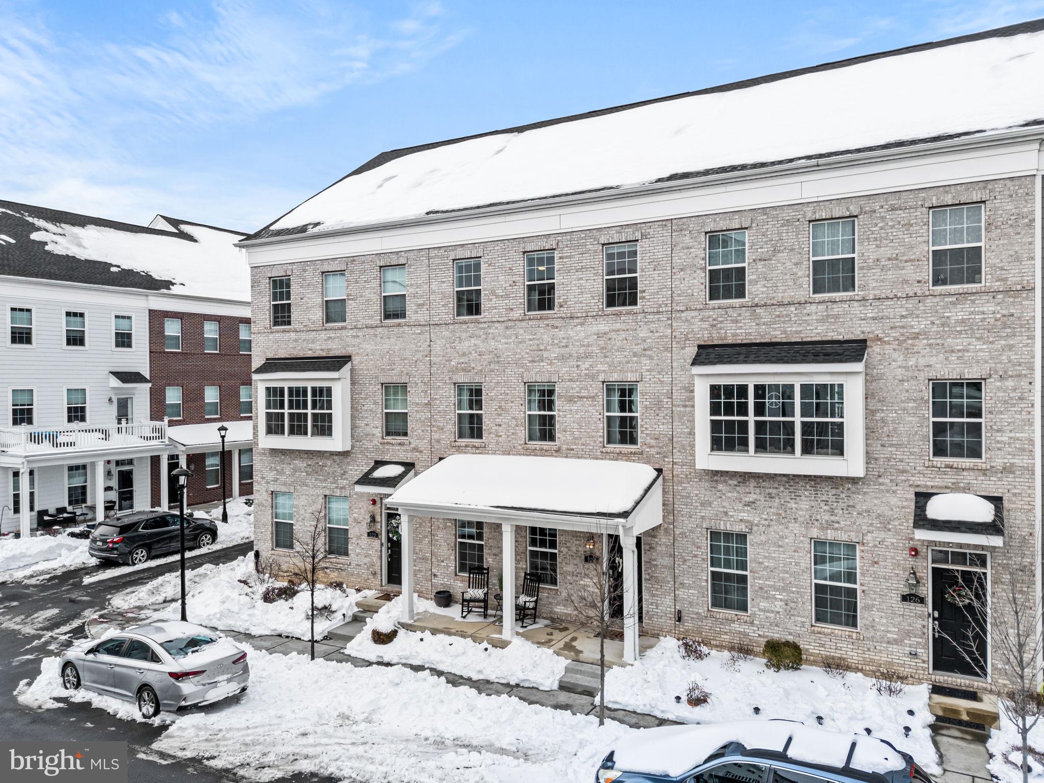 WATERSIDE - Residential