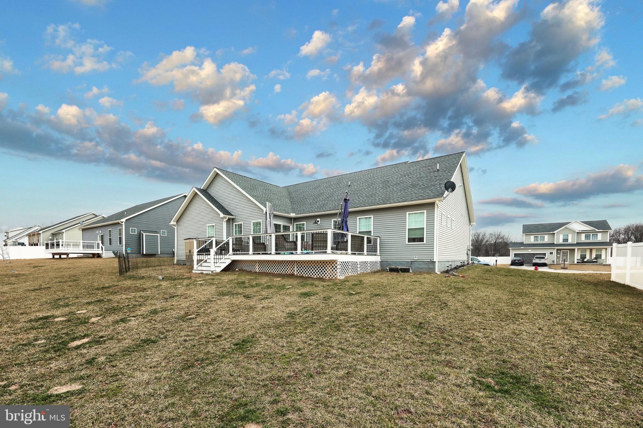 OXFORD POINTE - Residential