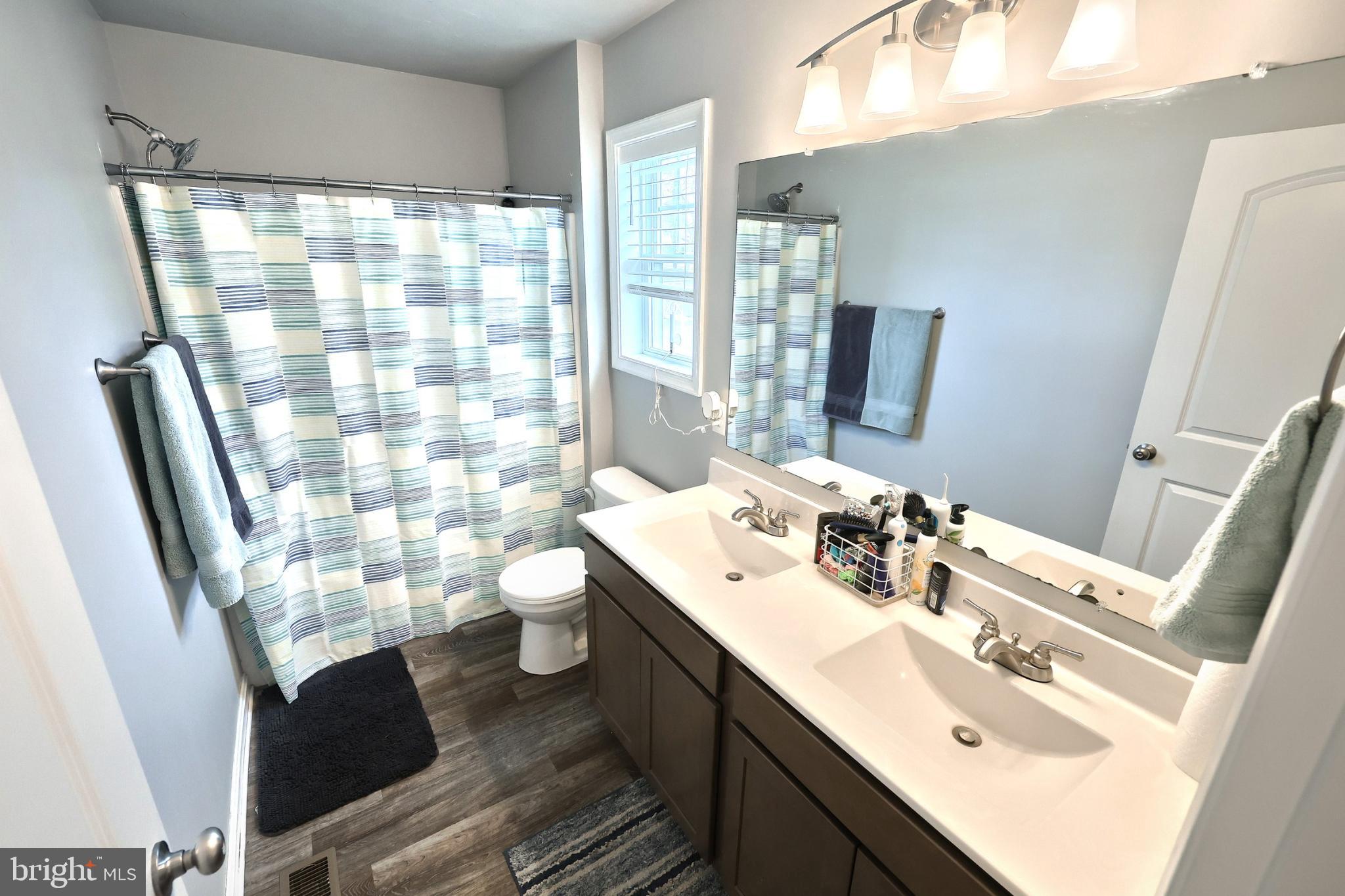 OXFORD POINTE - Residential