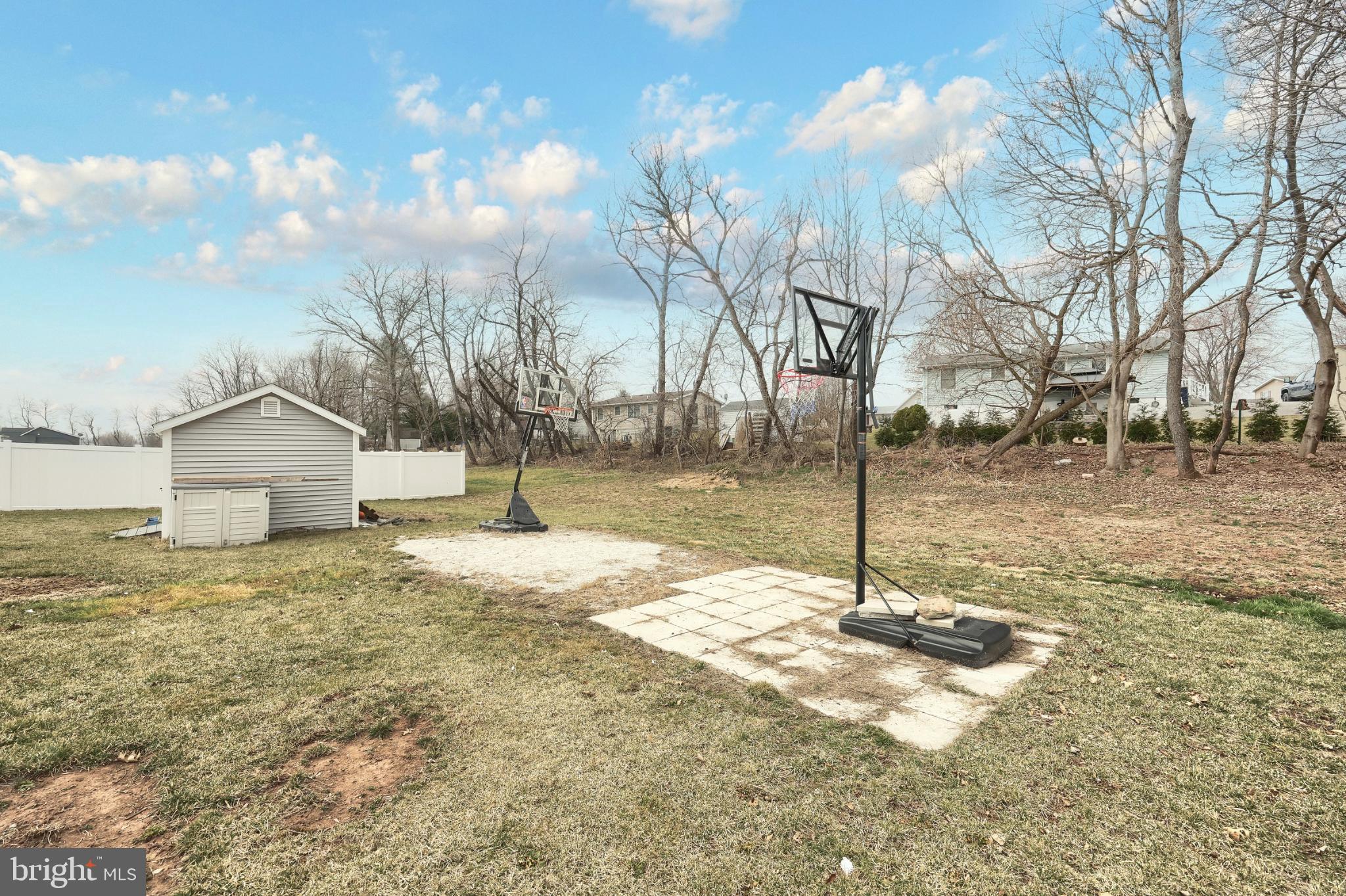 OXFORD POINTE - Residential