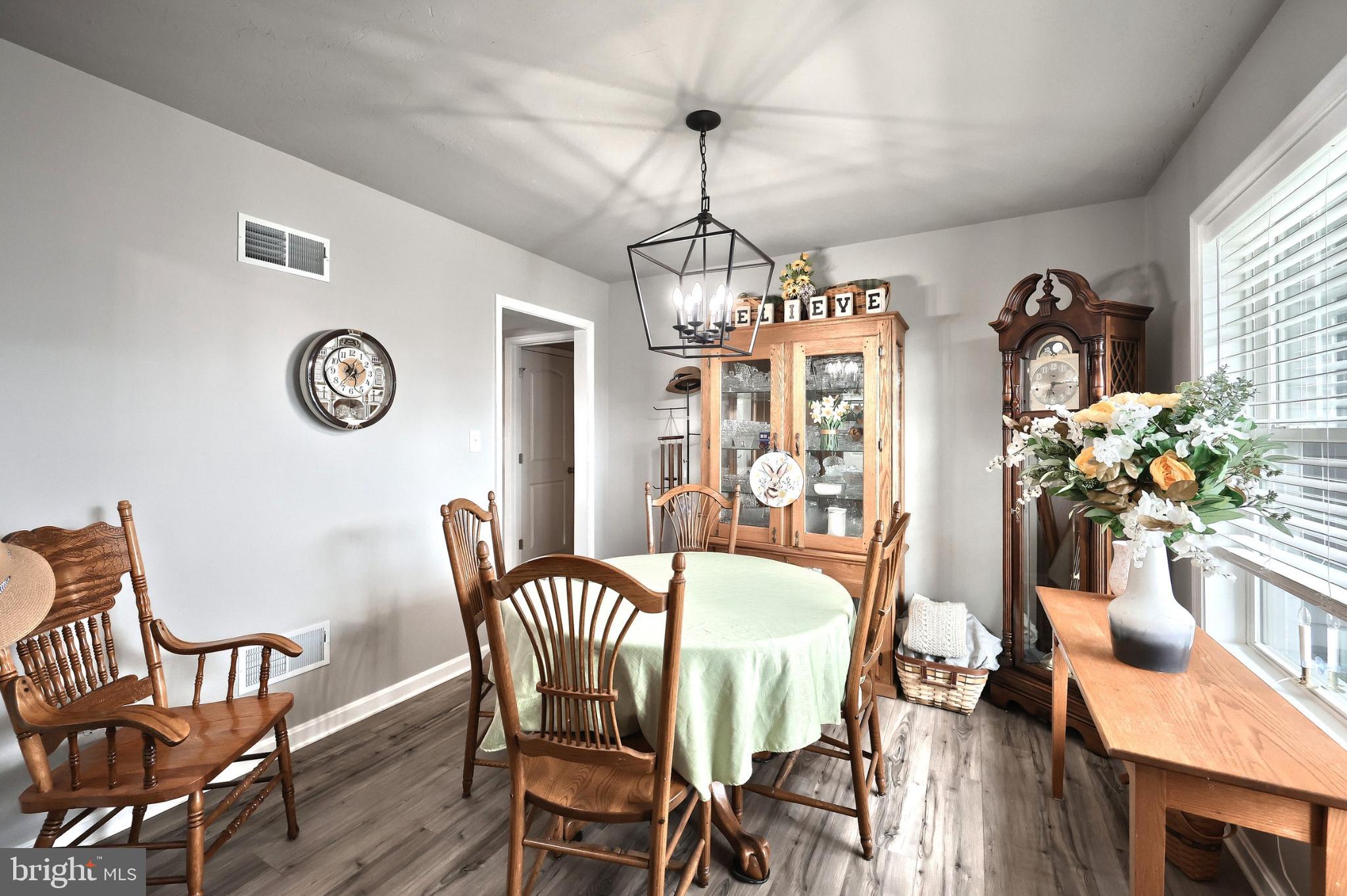 OXFORD POINTE - Residential