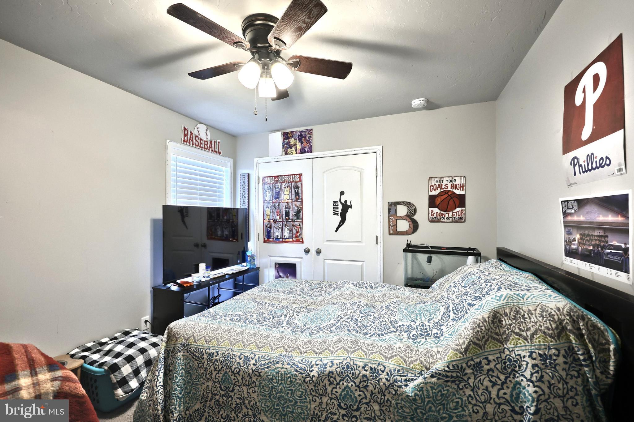 OXFORD POINTE - Residential