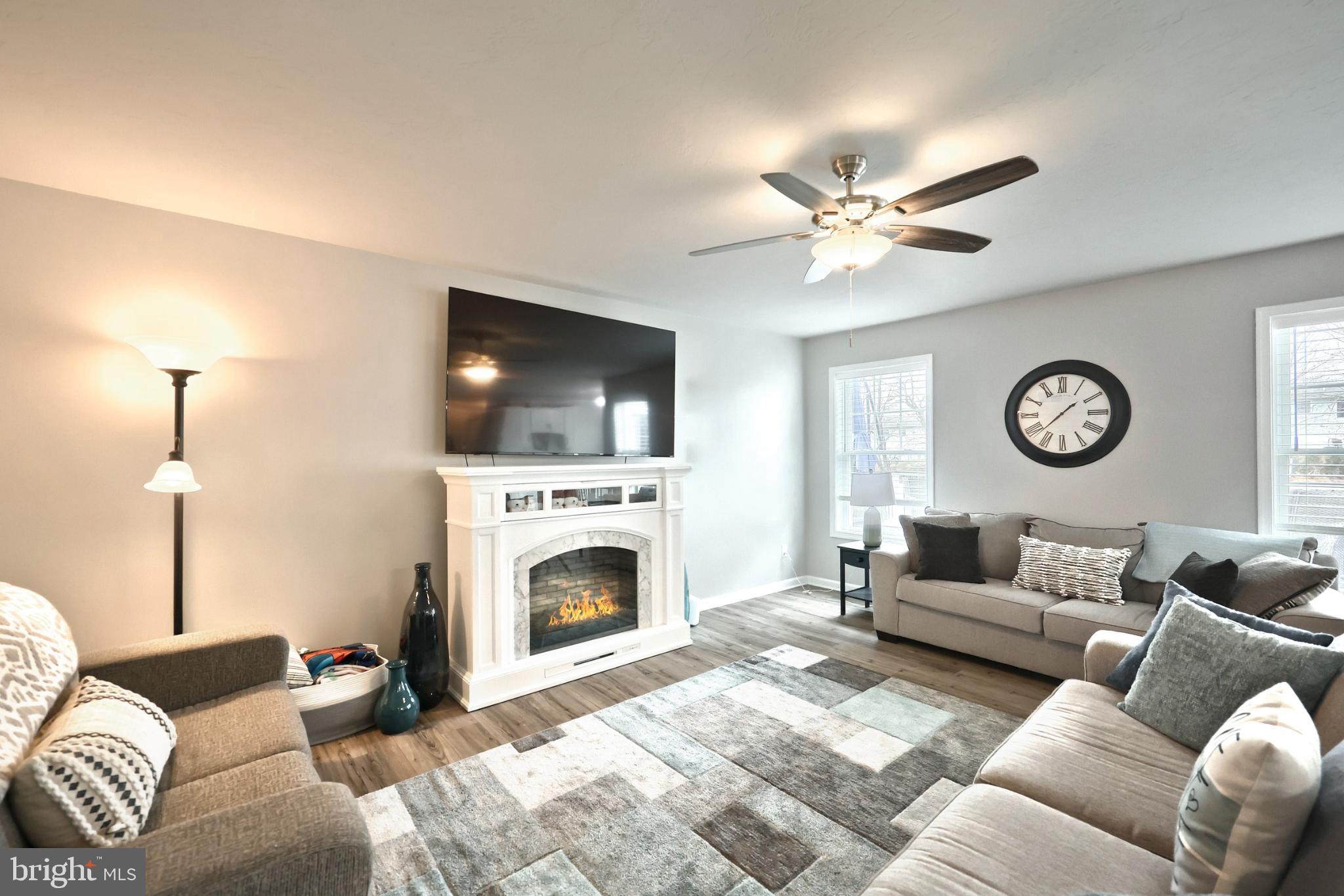 OXFORD POINTE - Residential