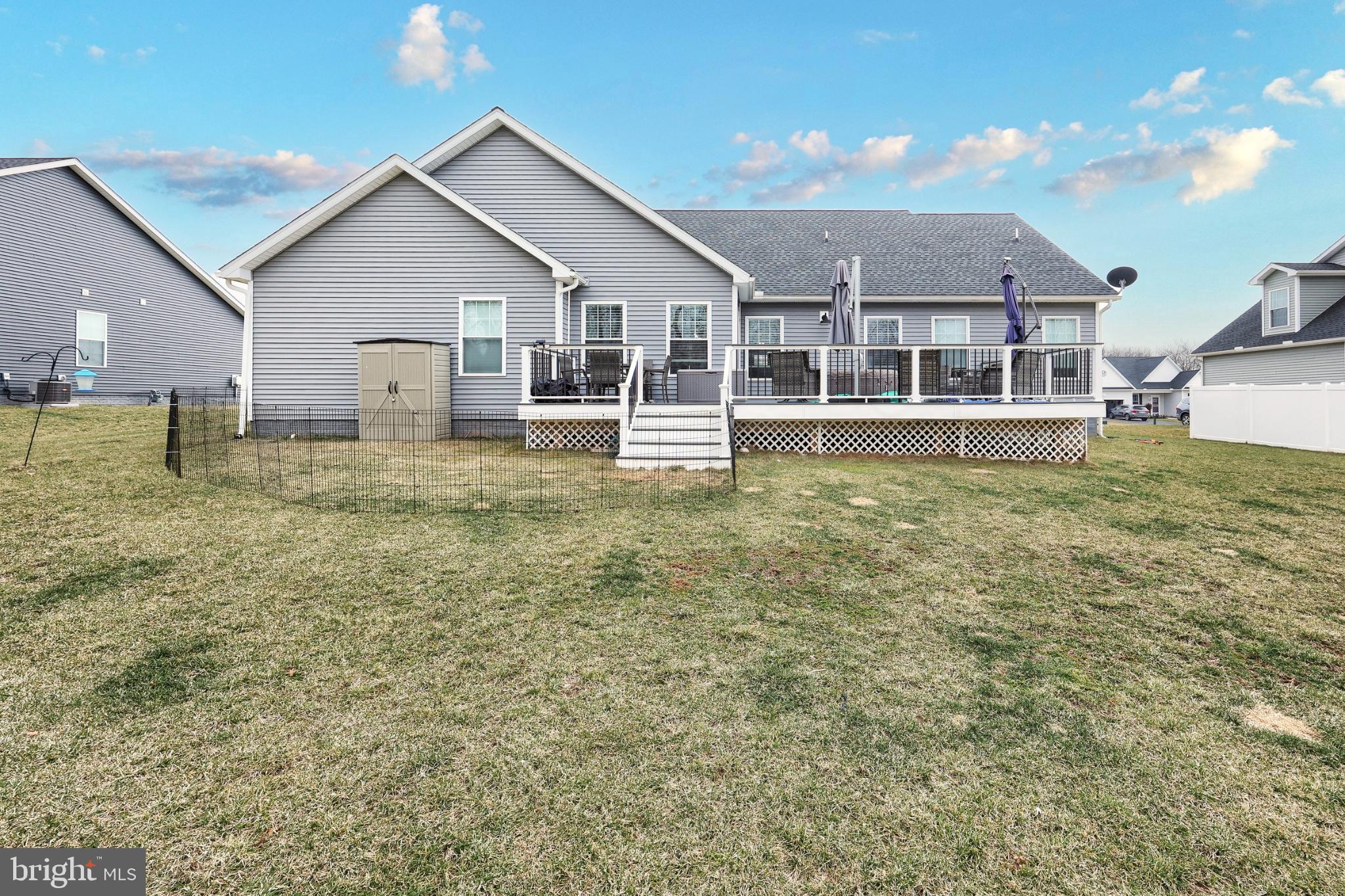 OXFORD POINTE - Residential