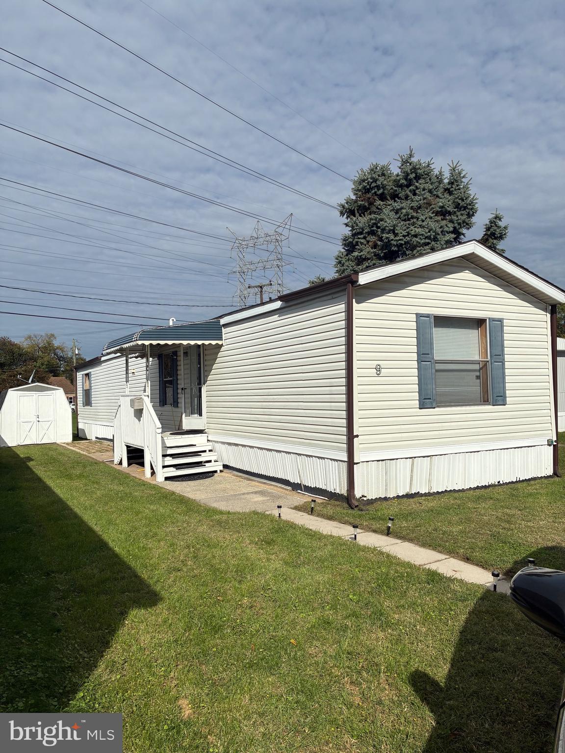 DUNDALK MOBILE HOME COURT - Residential