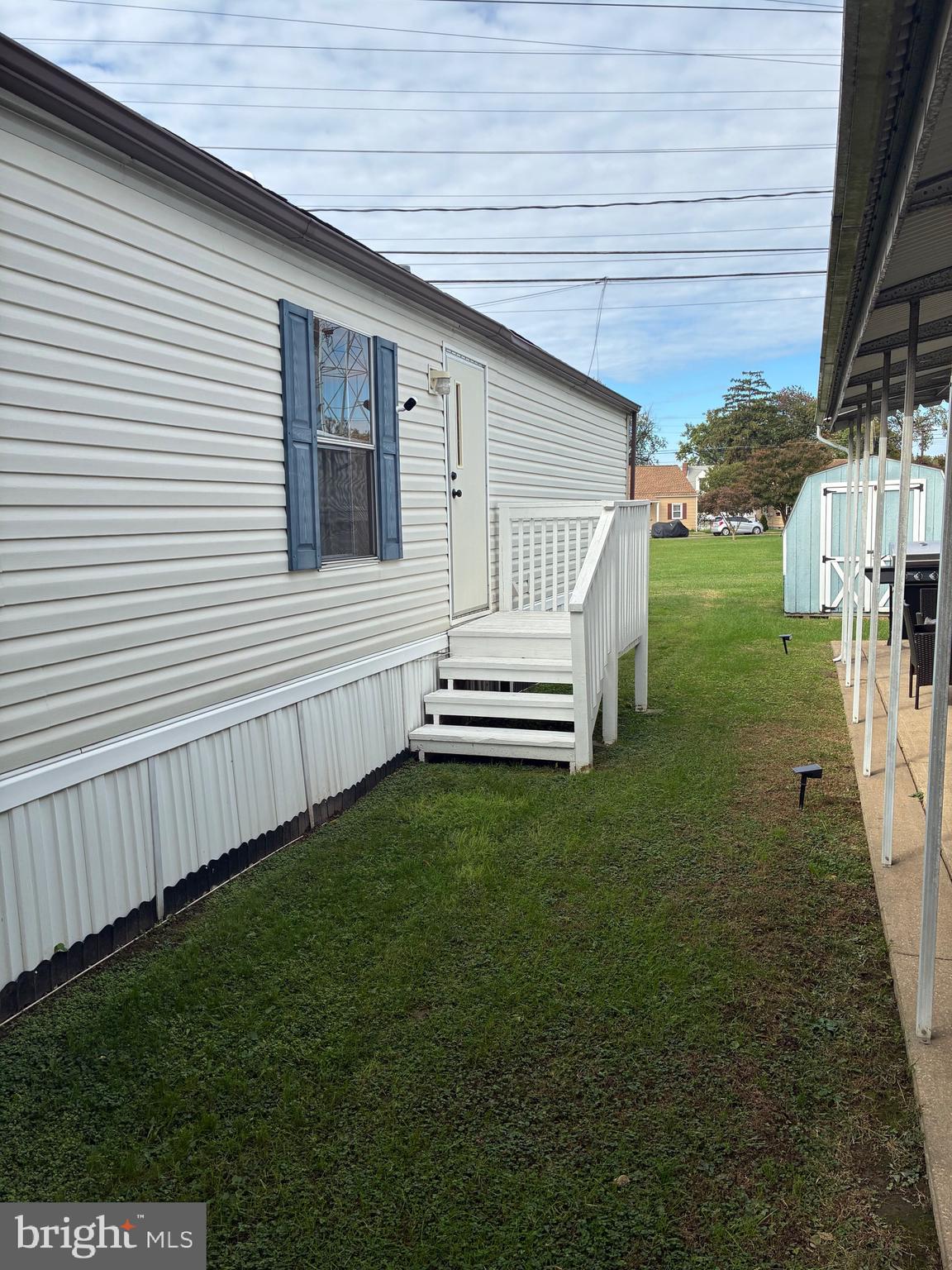DUNDALK MOBILE HOME COURT - Residential