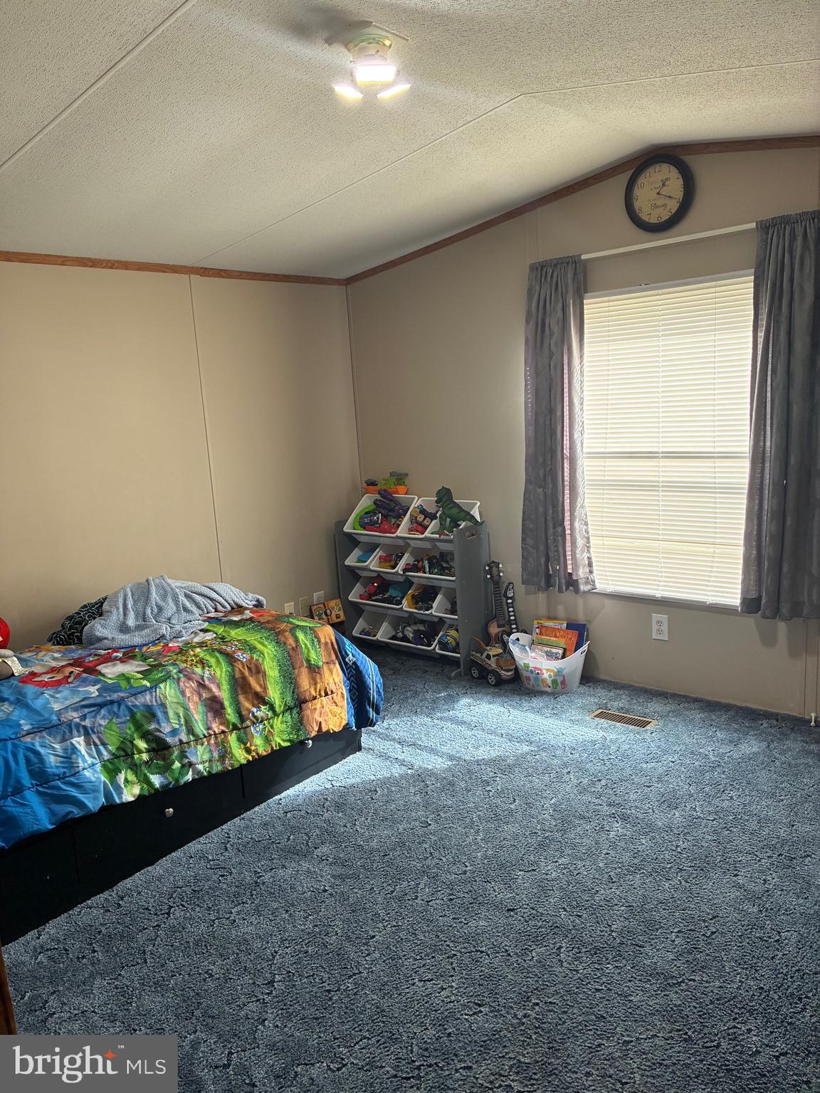 DUNDALK MOBILE HOME COURT - Residential