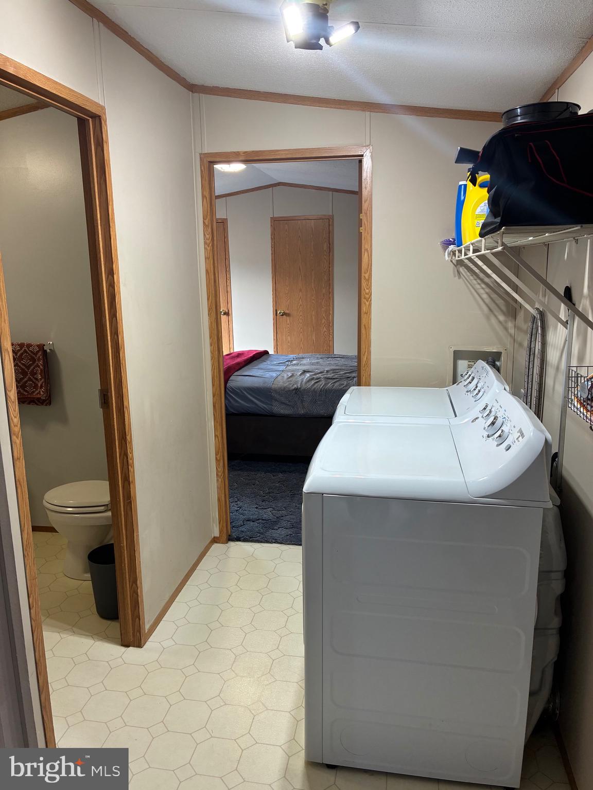 DUNDALK MOBILE HOME COURT - Residential