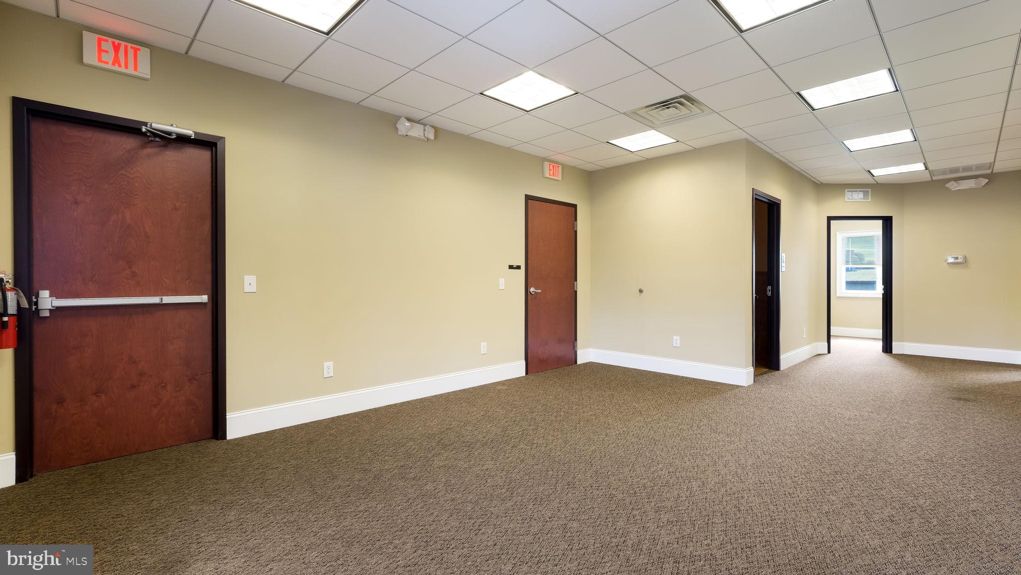 DOYLESTOWN - Commercial Lease