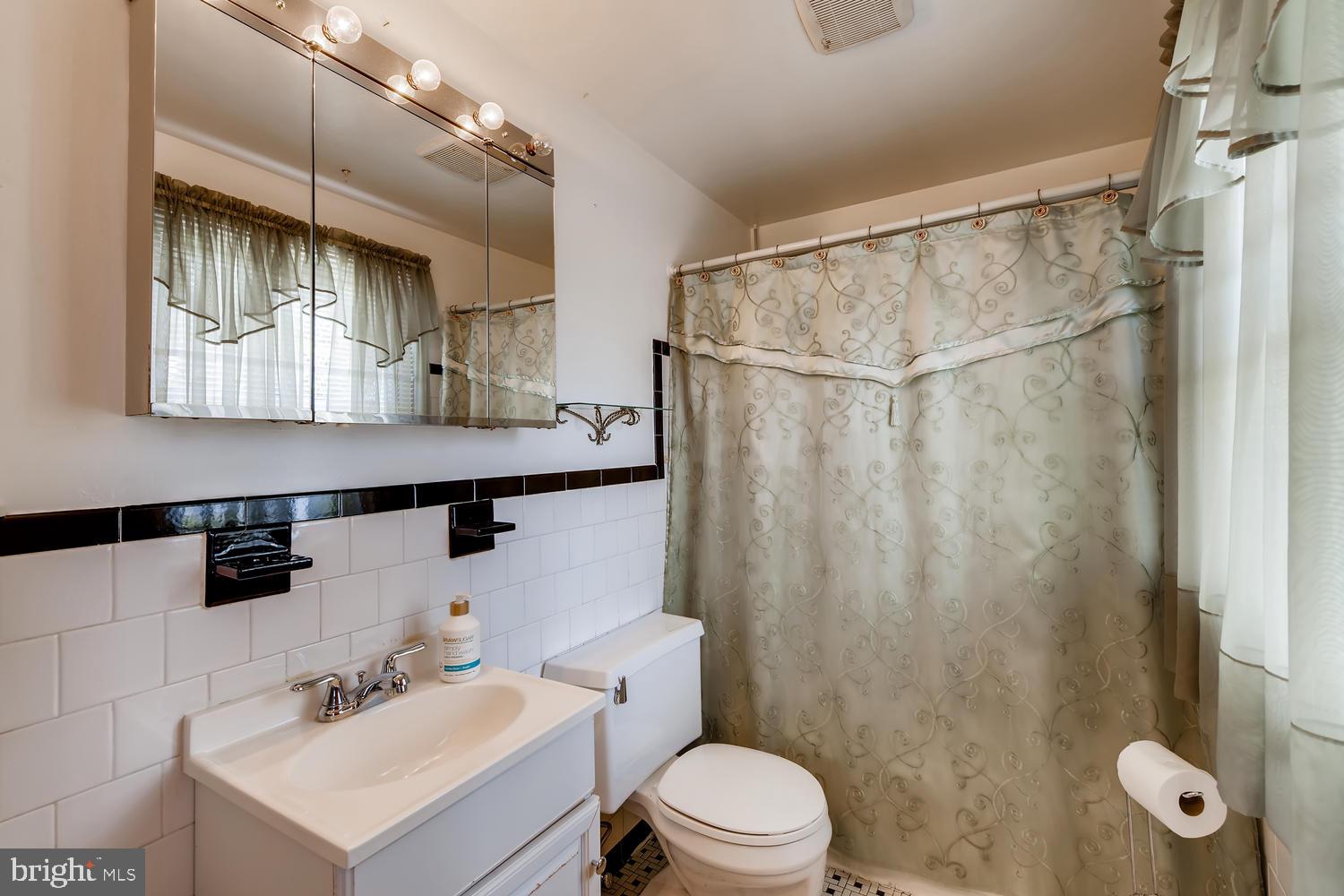 ROSEDALE - Residential