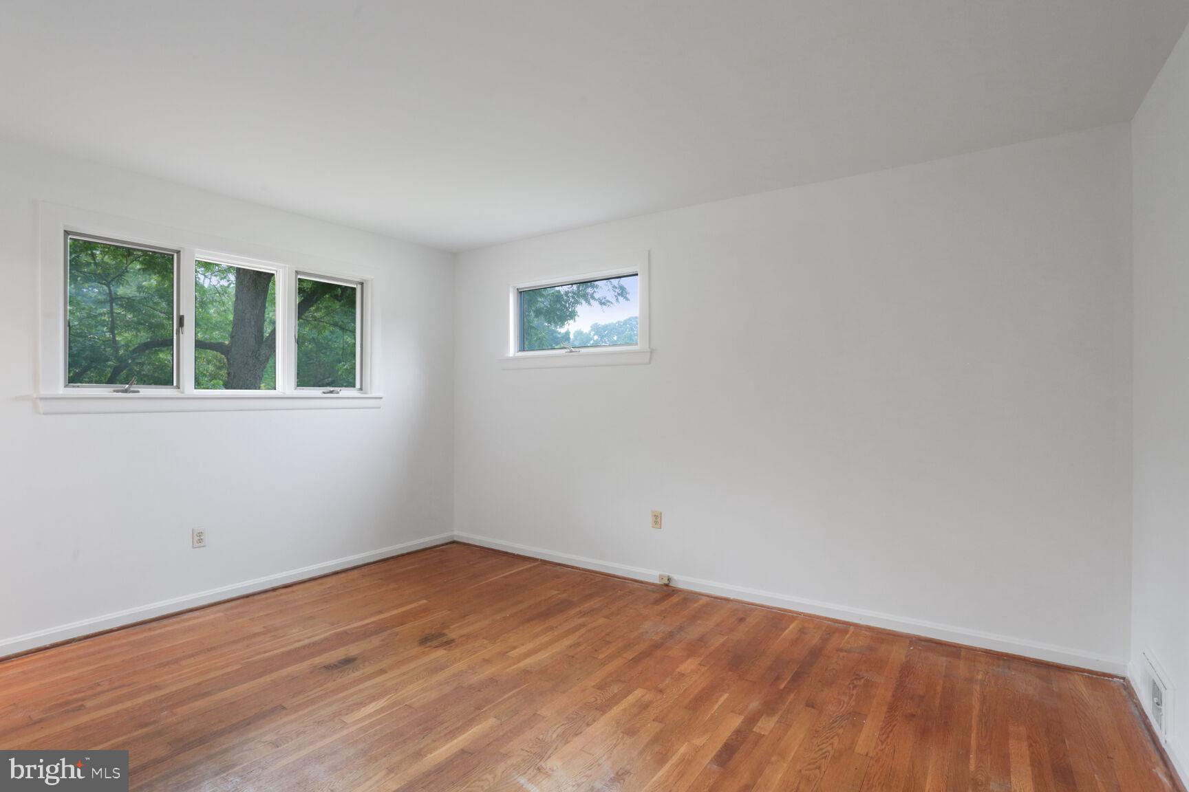 SULGRAVE MANOR - Residential