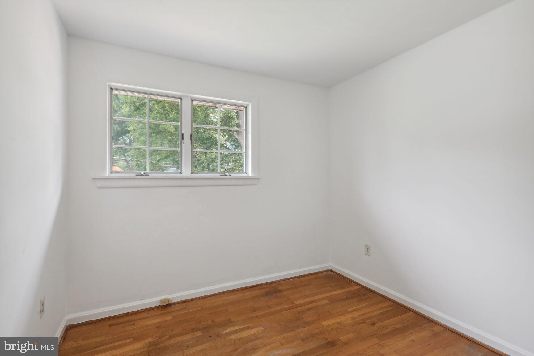 SULGRAVE MANOR - Residential