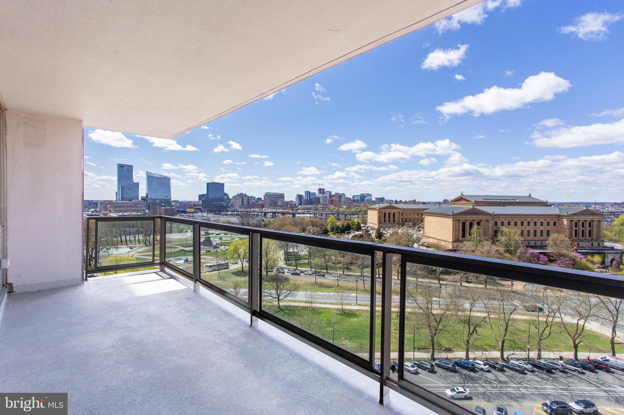 FAIRMOUNT - Residential