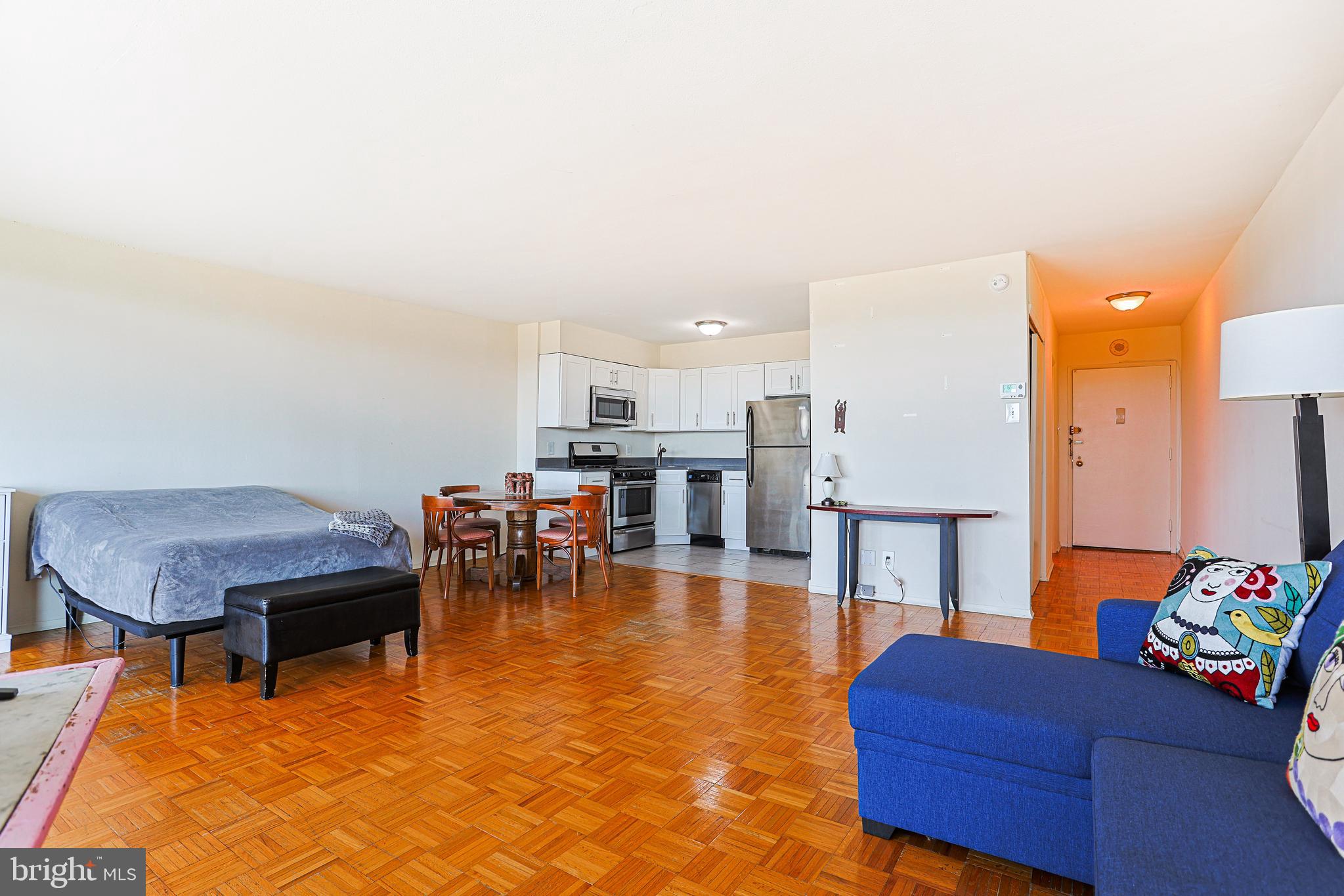 FAIRMOUNT - Residential