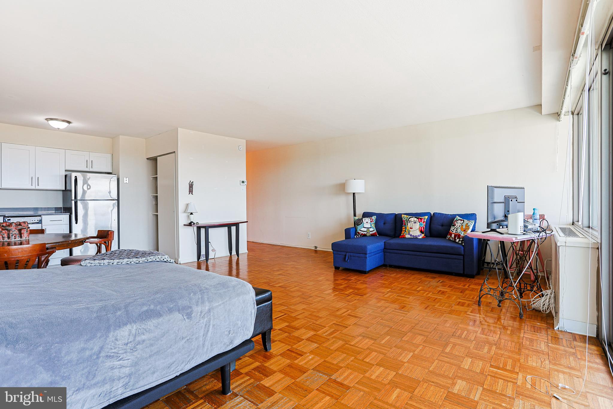 FAIRMOUNT - Residential