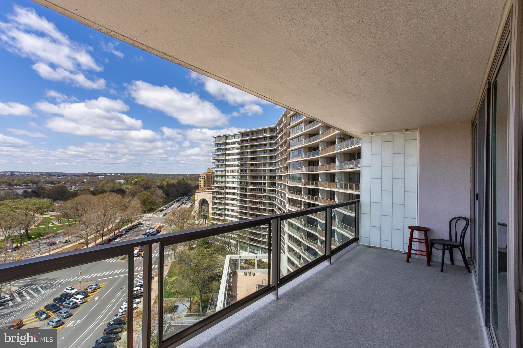 FAIRMOUNT - Residential