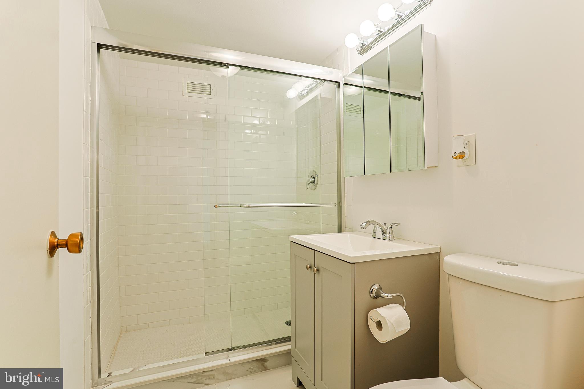 FAIRMOUNT - Residential