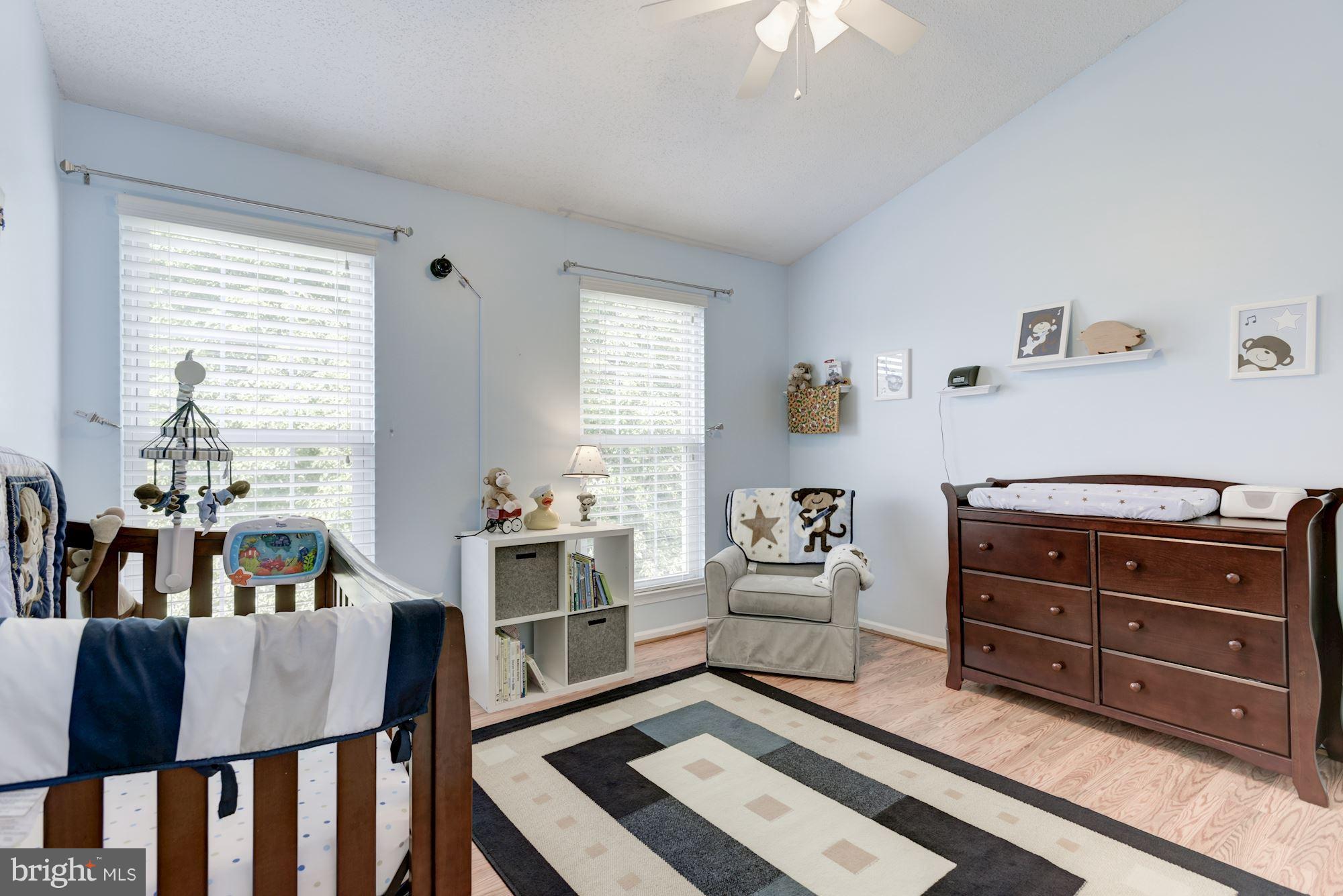 OAKENSHAW - Residential