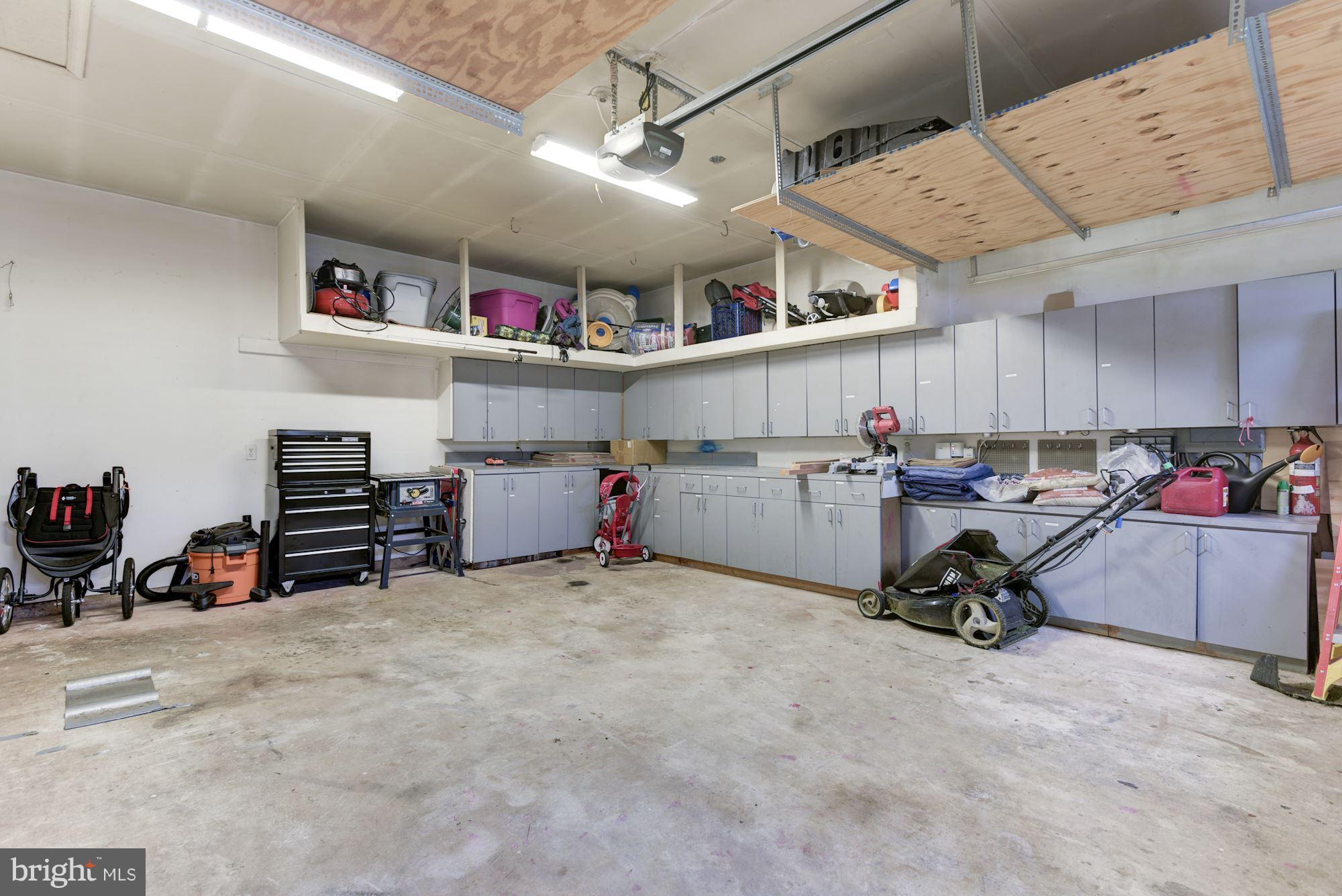 OAKENSHAW - Residential