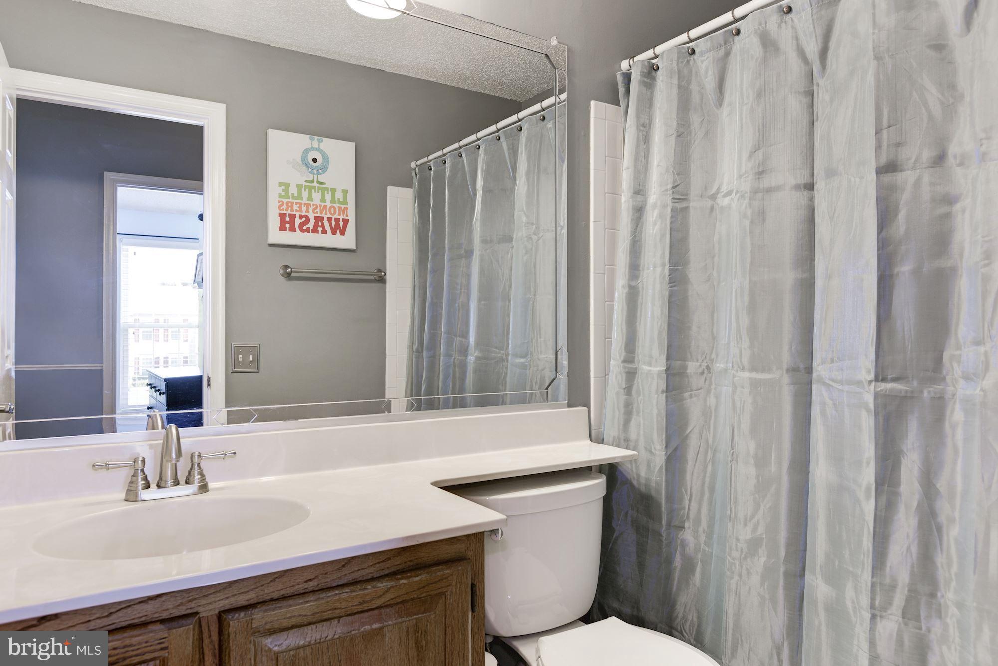 OAKENSHAW - Residential