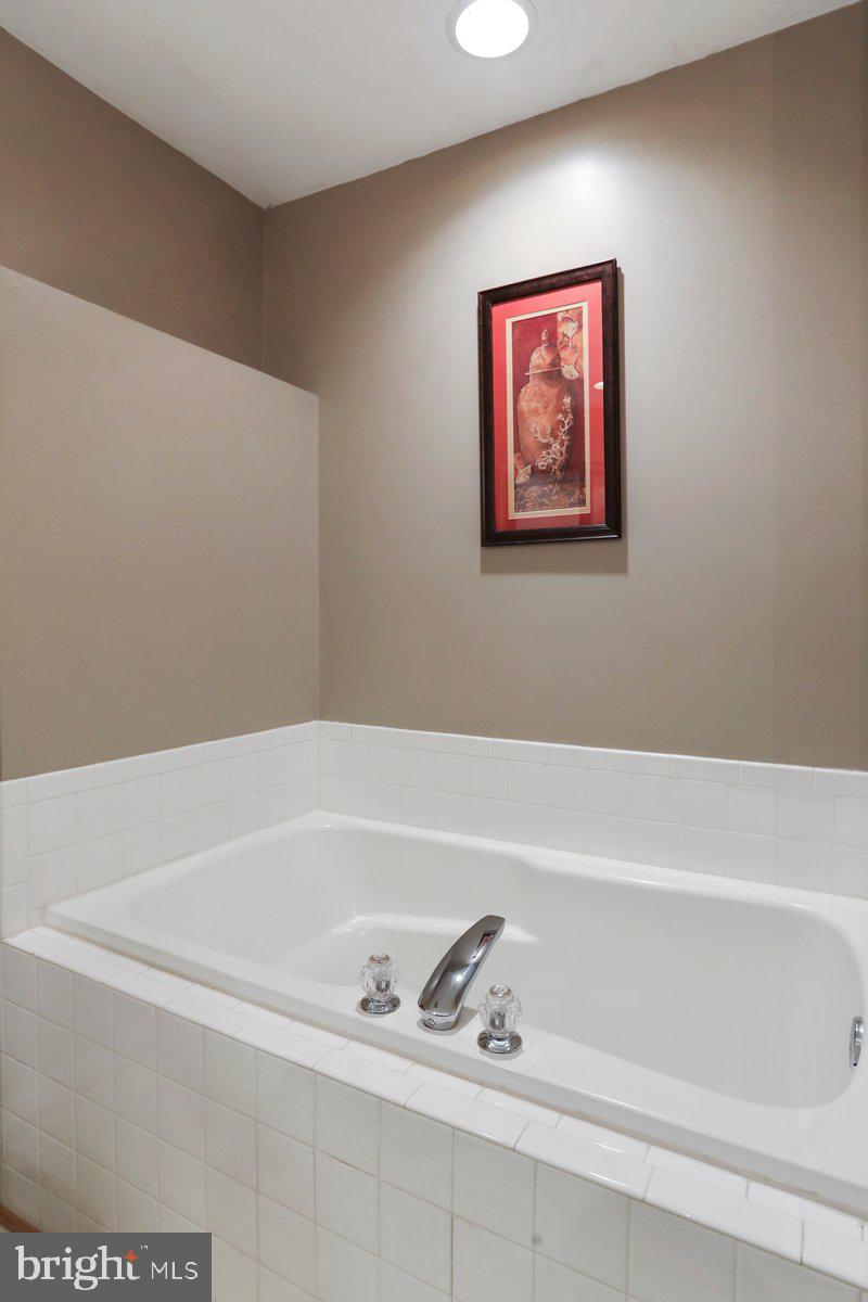 GREEN MEADOWS - Residential