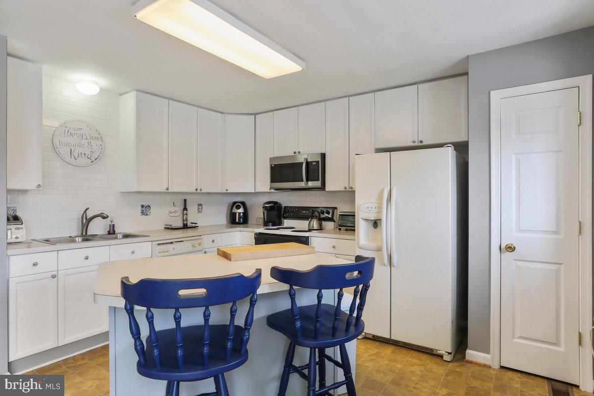 GREEN MEADOWS - Residential