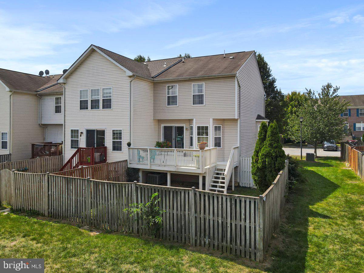 GREEN MEADOWS - Residential