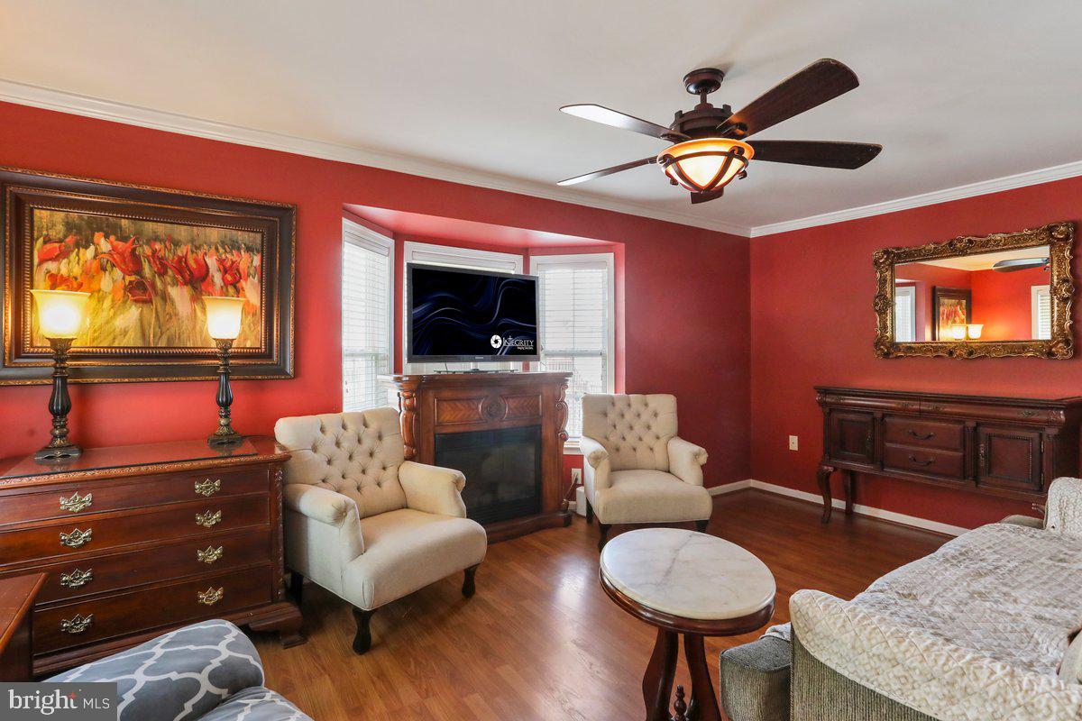 GREEN MEADOWS - Residential