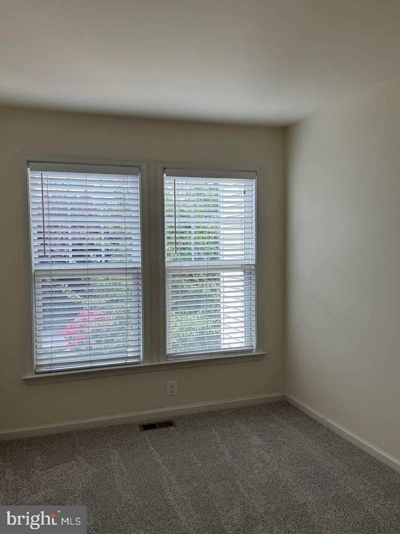 STONE RIDGE LANDBAY 5R - Residential